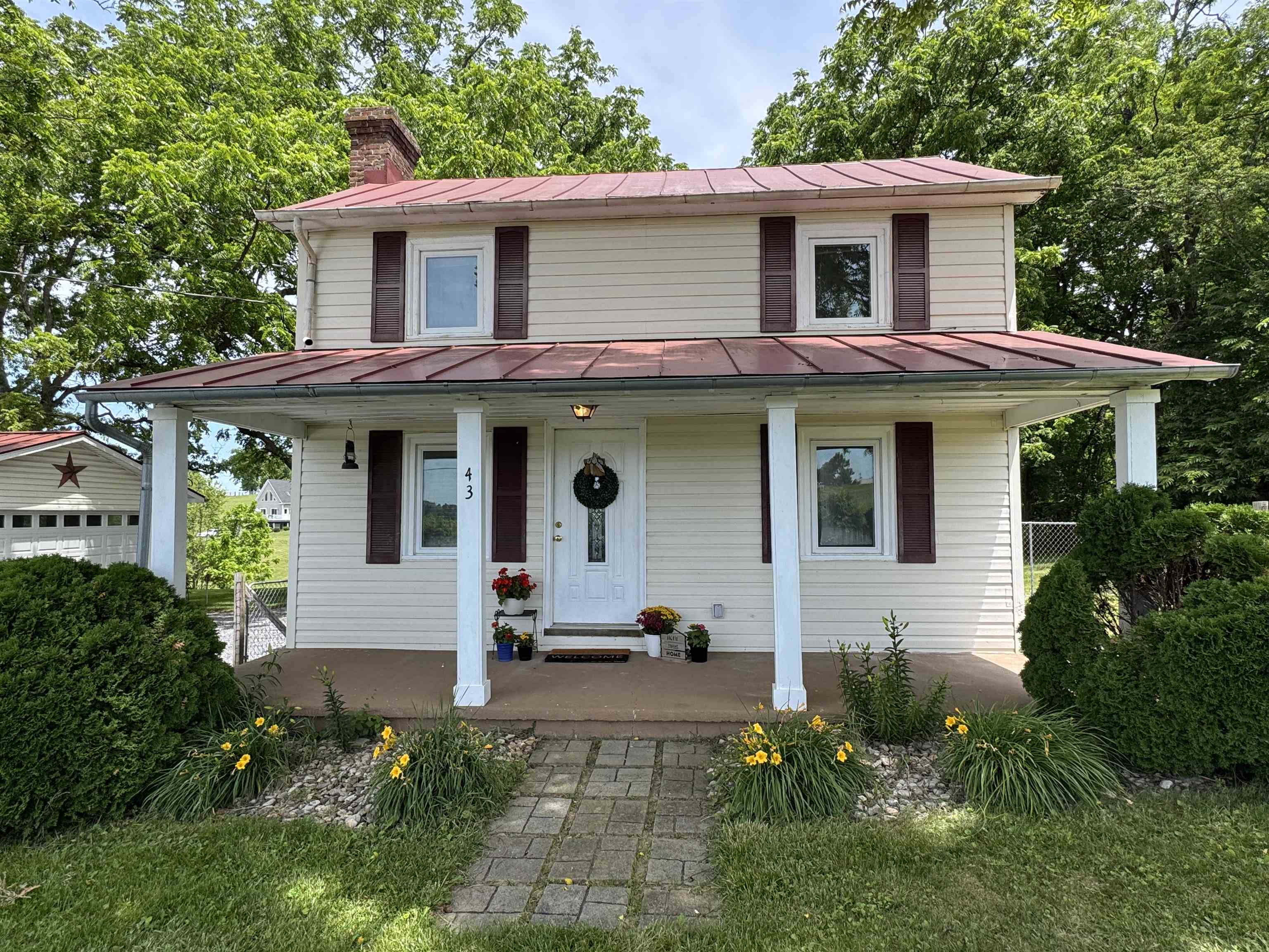 43 SUGAR LOAF RD, STAUNTON, Virginia 24401, 3 Bedrooms Bedrooms, ,1 BathroomBathrooms,Residential,43 SUGAR LOAF RD,678095 MLS # 678095 43 SUGAR LOAF RD, STAUNTON, Virginia 24401, 3 Bedrooms Bedrooms, ,1 BathroomBathrooms,Residential,43 SUGAR LOAF RD,678095 MLS # 678095