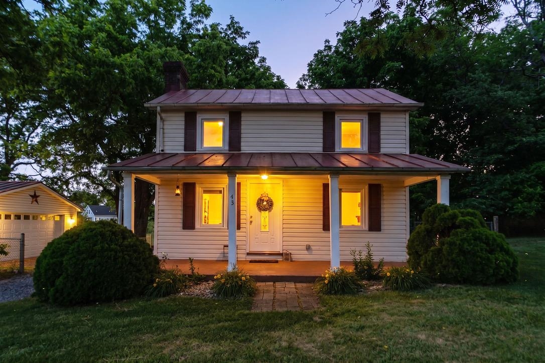 43 SUGAR LOAF RD, STAUNTON, Virginia 24401, 3 Bedrooms Bedrooms, ,1 BathroomBathrooms,Residential,43 SUGAR LOAF RD,678095 MLS # 678095 43 SUGAR LOAF RD, STAUNTON, Virginia 24401, 3 Bedrooms Bedrooms, ,1 BathroomBathrooms,Residential,43 SUGAR LOAF RD,678095 MLS # 678095