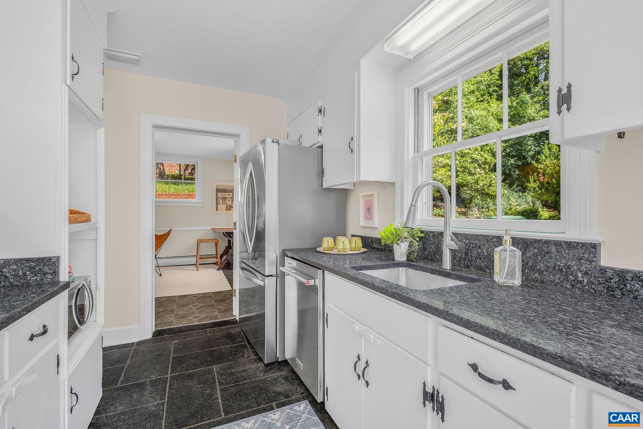 1721 YORKTOWN DR, CHARLOTTESVILLE, Virginia 22901, 3 Bedrooms Bedrooms, ,2 BathroomsBathrooms,Residential,1721 YORKTOWN DR,678097 MLS # 678097