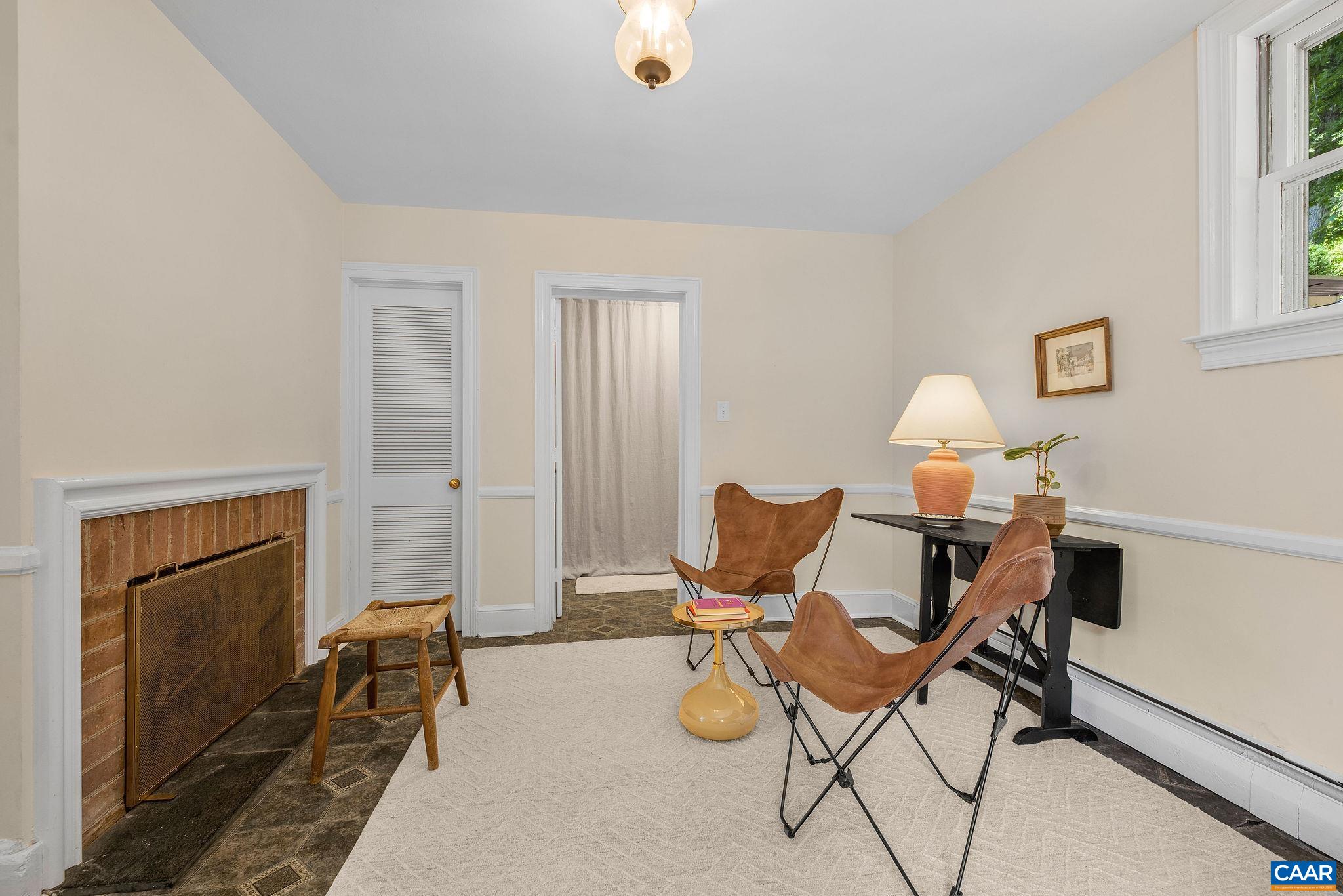 1721 YORKTOWN DR, CHARLOTTESVILLE, Virginia 22901, 3 Bedrooms Bedrooms, ,2 BathroomsBathrooms,Residential,1721 YORKTOWN DR,678097 MLS # 678097