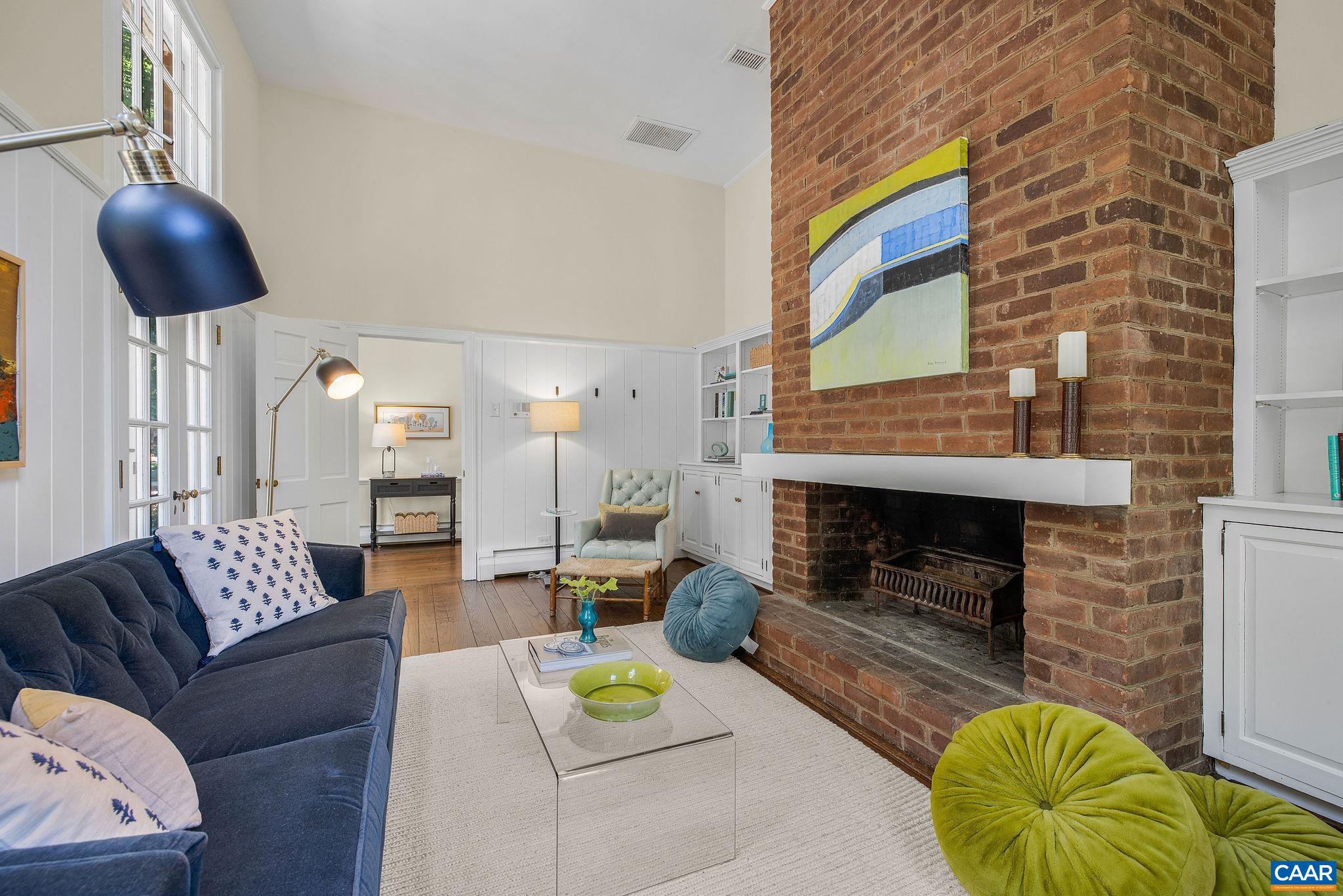 1721 YORKTOWN DR, CHARLOTTESVILLE, Virginia 22901, 3 Bedrooms Bedrooms, ,2 BathroomsBathrooms,Residential,1721 YORKTOWN DR,678097 MLS # 678097