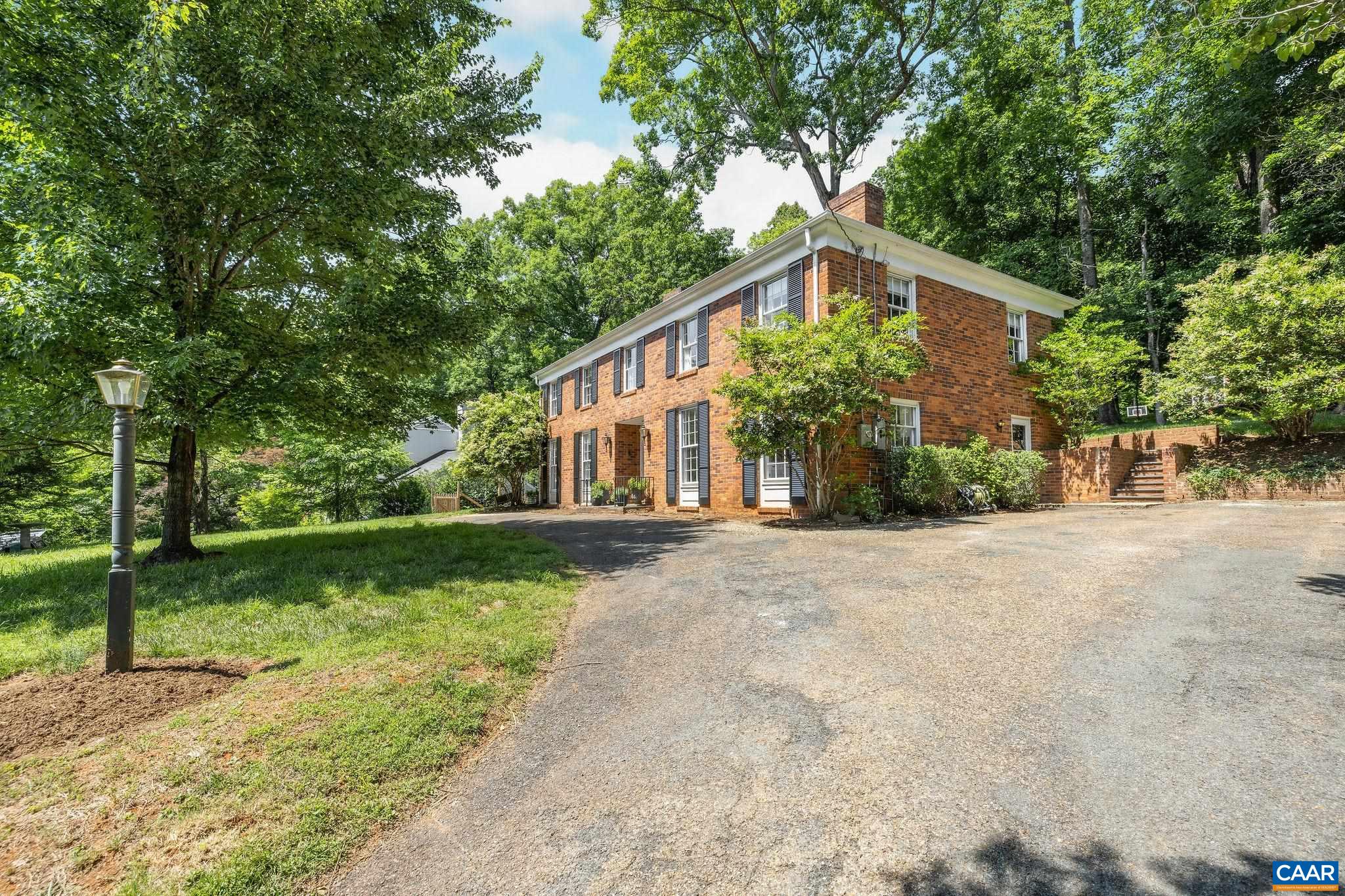1721 YORKTOWN DR, CHARLOTTESVILLE, Virginia 22901, 3 Bedrooms Bedrooms, ,2 BathroomsBathrooms,Residential,1721 YORKTOWN DR,678097 MLS # 678097