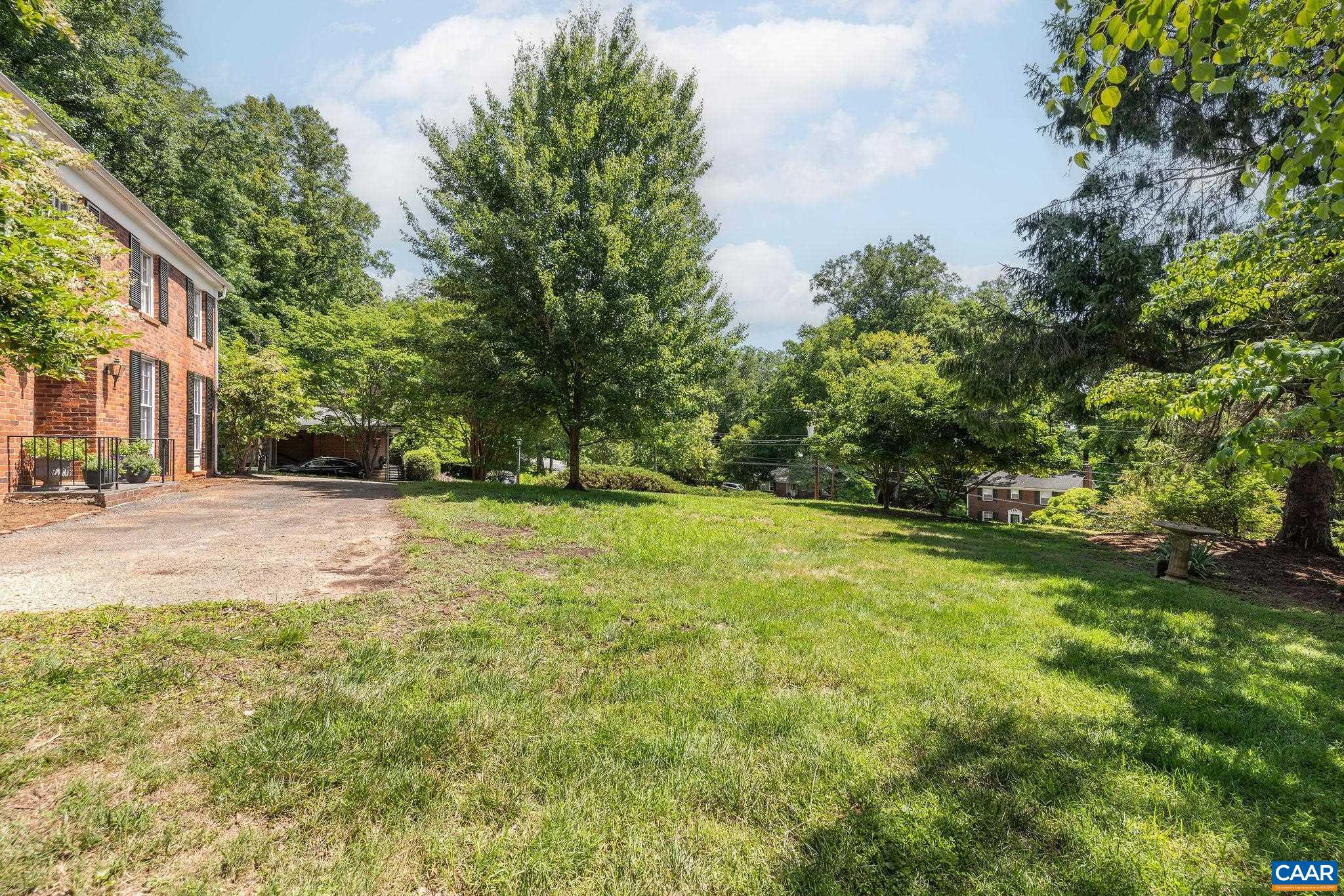 1721 YORKTOWN DR, CHARLOTTESVILLE, Virginia 22901, 3 Bedrooms Bedrooms, ,2 BathroomsBathrooms,Residential,1721 YORKTOWN DR,678097 MLS # 678097