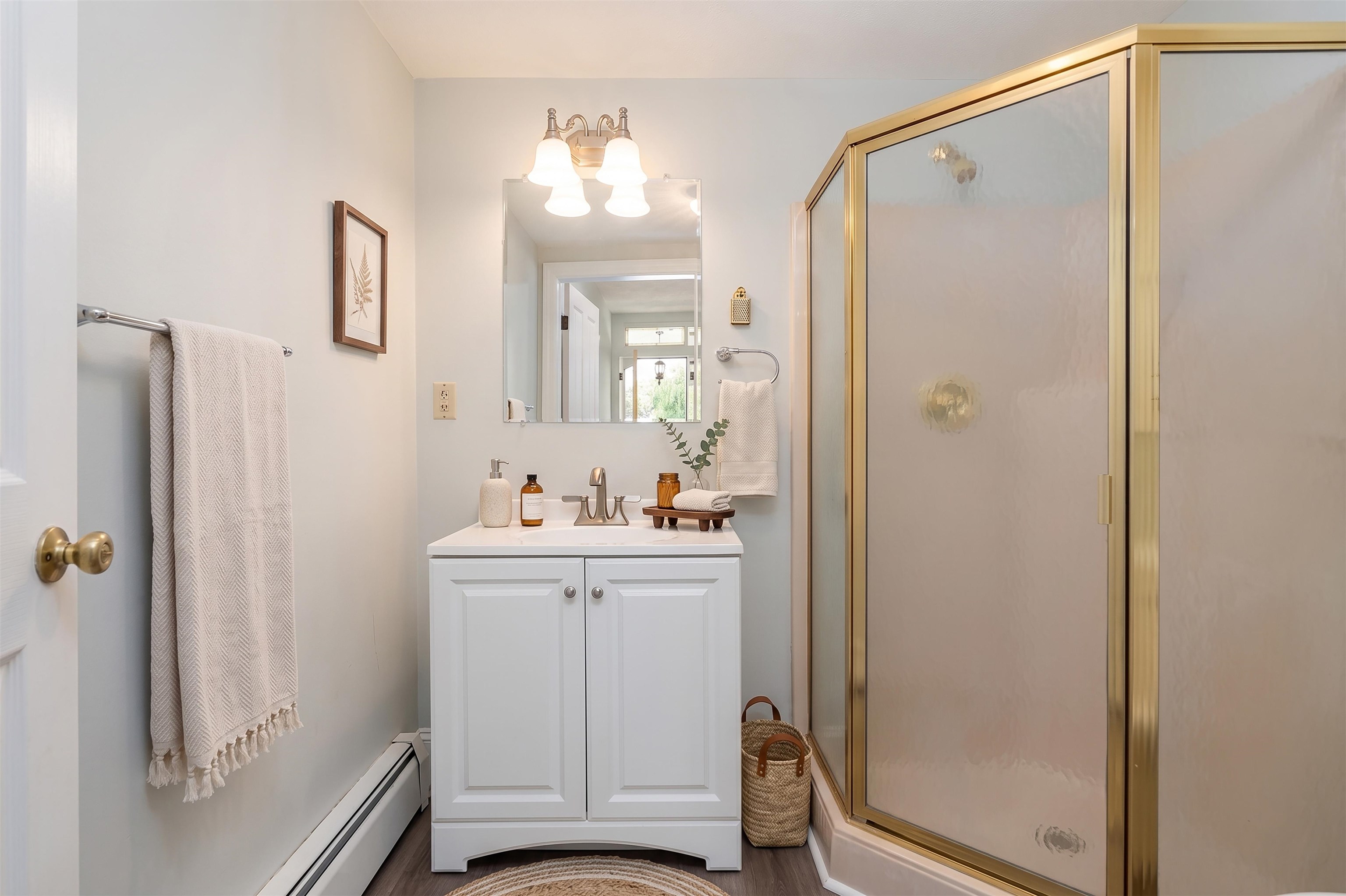 315 W 12TH ST, WAYNESBORO, Virginia 22980, 3 Bedrooms Bedrooms, ,2 BathroomsBathrooms,Residential,315 W 12TH ST,678103 MLS # 678103