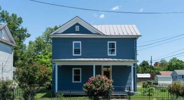 315 W 12TH ST, WAYNESBORO, Virginia 22980, 3 Bedrooms Bedrooms, ,2 BathroomsBathrooms,Residential,315 W 12TH ST,678103 MLS # 678103