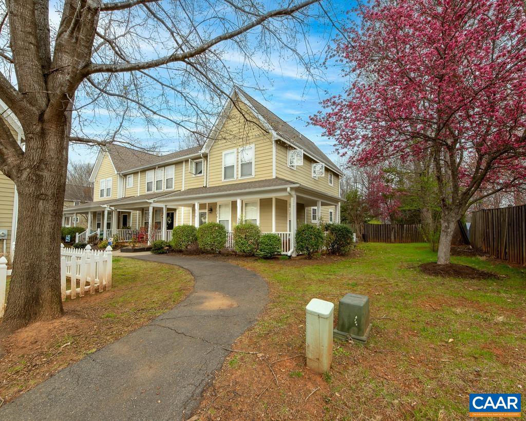 270 REMINGTON PL, CHARLOTTESVILLE, Virginia 22903, 3 Bedrooms Bedrooms, ,2 BathroomsBathrooms,Residential,270 Remington Place,270 REMINGTON PL,678104 MLS # 678104