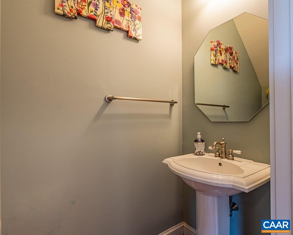 270 REMINGTON PL, CHARLOTTESVILLE, Virginia 22903, 3 Bedrooms Bedrooms, ,2 BathroomsBathrooms,Residential,270 Remington Place,270 REMINGTON PL,678104 MLS # 678104