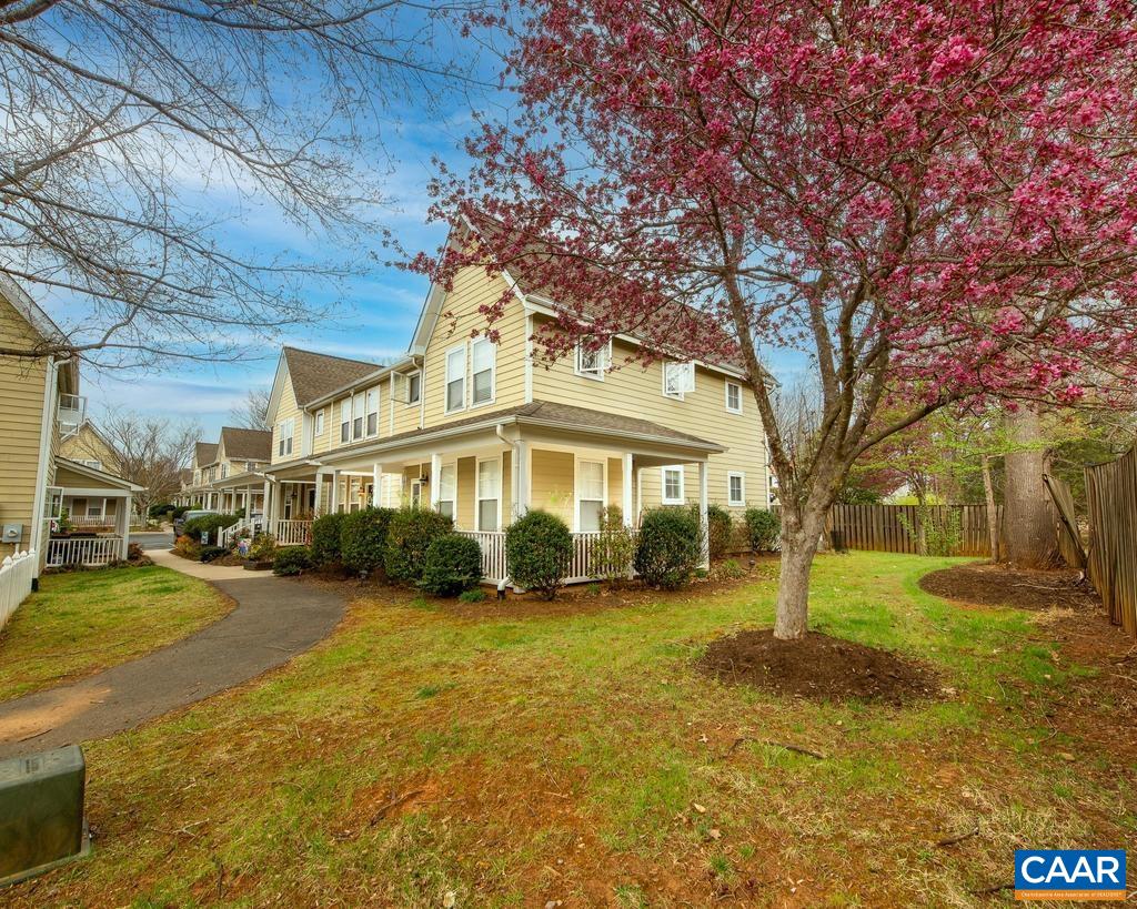 270 REMINGTON PL, CHARLOTTESVILLE, Virginia 22903, 3 Bedrooms Bedrooms, ,2 BathroomsBathrooms,Residential,270 Remington Place,270 REMINGTON PL,678104 MLS # 678104