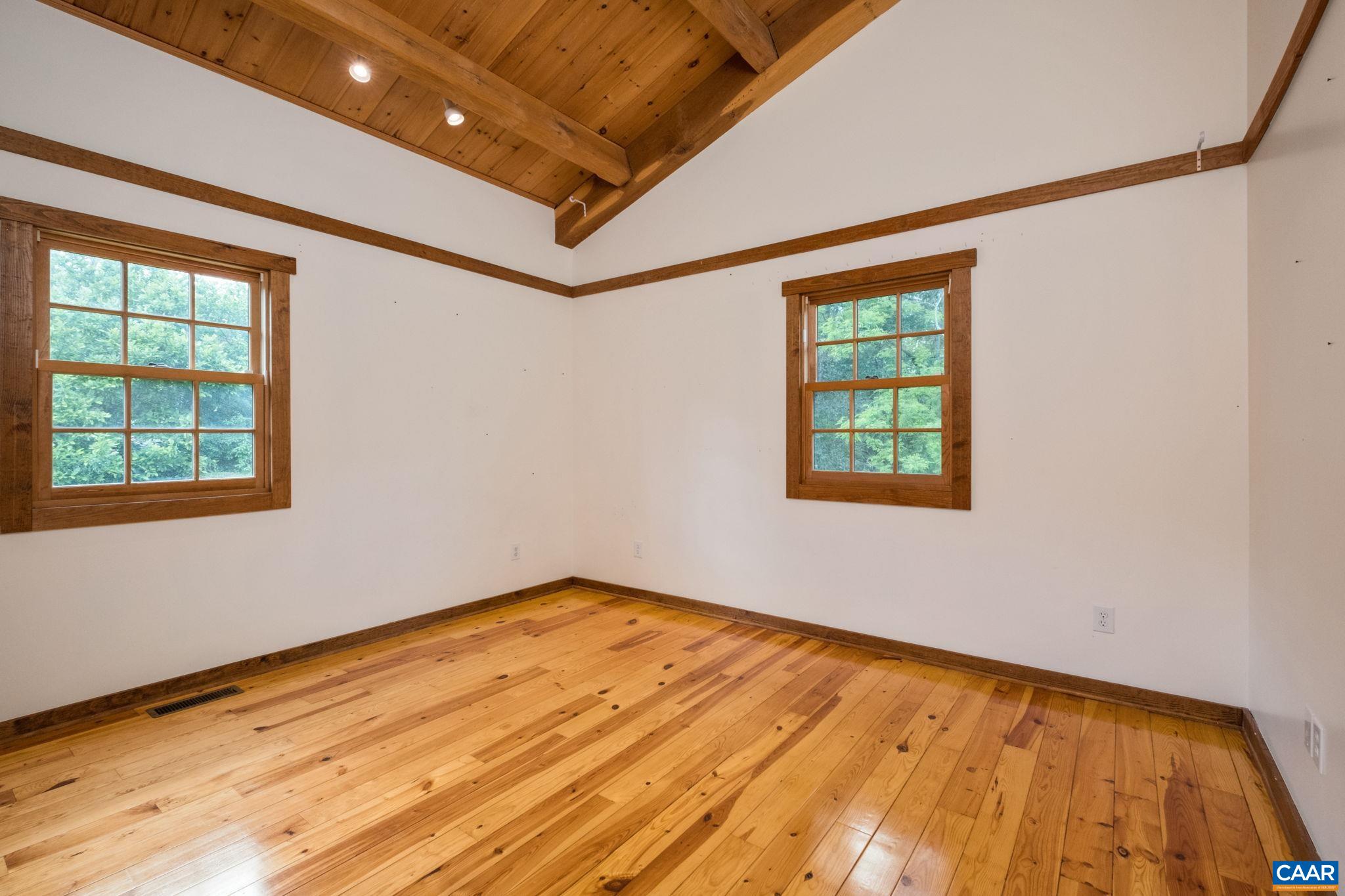 3292 EAST SIDE HWY, GROTTOES, Virginia 24441, 5 Bedrooms Bedrooms, ,2 BathroomsBathrooms,Residential,3292 EAST SIDE HWY,678109 MLS # 678109 3292 EAST SIDE HWY, GROTTOES, Virginia 24441, 5 Bedrooms Bedrooms, ,2 BathroomsBathrooms,Residential,3292 EAST SIDE HWY,678109 MLS # 678109