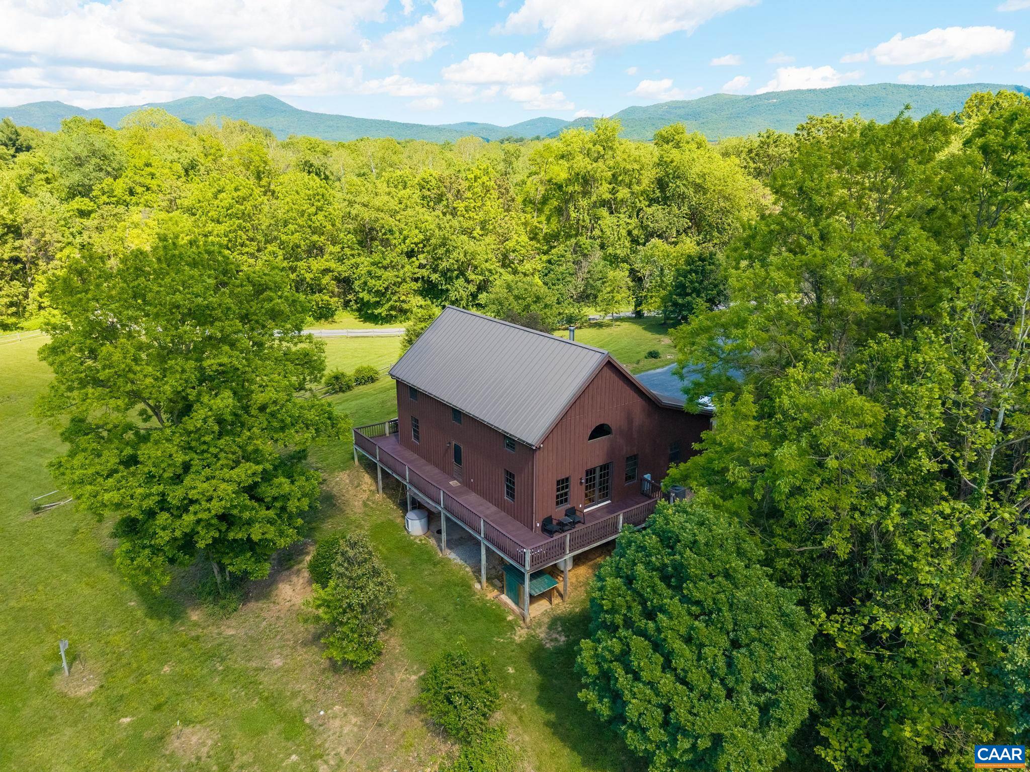 3292 EAST SIDE HWY, GROTTOES, Virginia 24441, 5 Bedrooms Bedrooms, ,2 BathroomsBathrooms,Residential,3292 EAST SIDE HWY,678109 MLS # 678109 3292 EAST SIDE HWY, GROTTOES, Virginia 24441, 5 Bedrooms Bedrooms, ,2 BathroomsBathrooms,Residential,3292 EAST SIDE HWY,678109 MLS # 678109