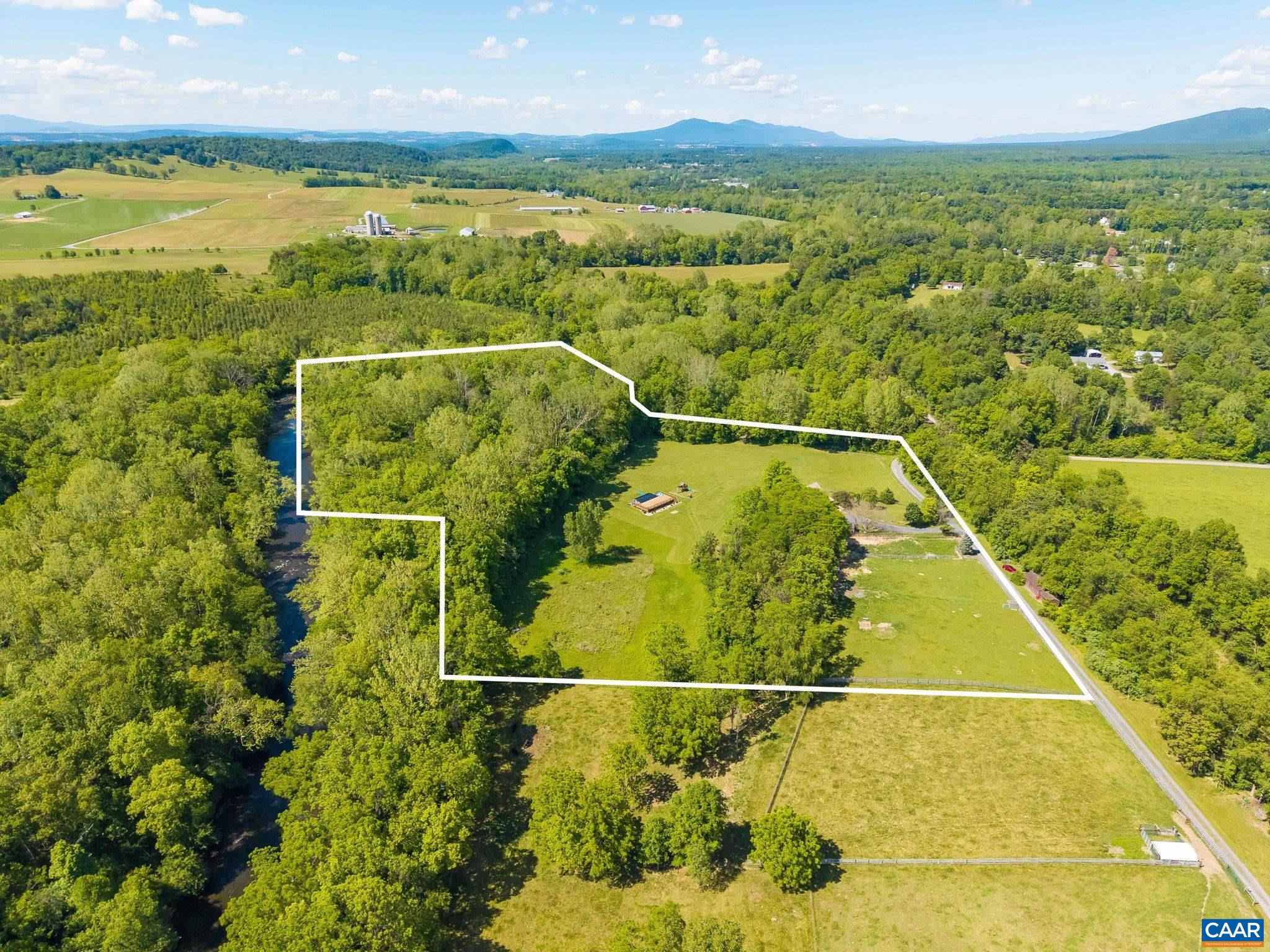 3292 EAST SIDE HWY, GROTTOES, Virginia 24441, 5 Bedrooms Bedrooms, ,2 BathroomsBathrooms,Residential,3292 EAST SIDE HWY,678109 MLS # 678109 3292 EAST SIDE HWY, GROTTOES, Virginia 24441, 5 Bedrooms Bedrooms, ,2 BathroomsBathrooms,Residential,3292 EAST SIDE HWY,678109 MLS # 678109