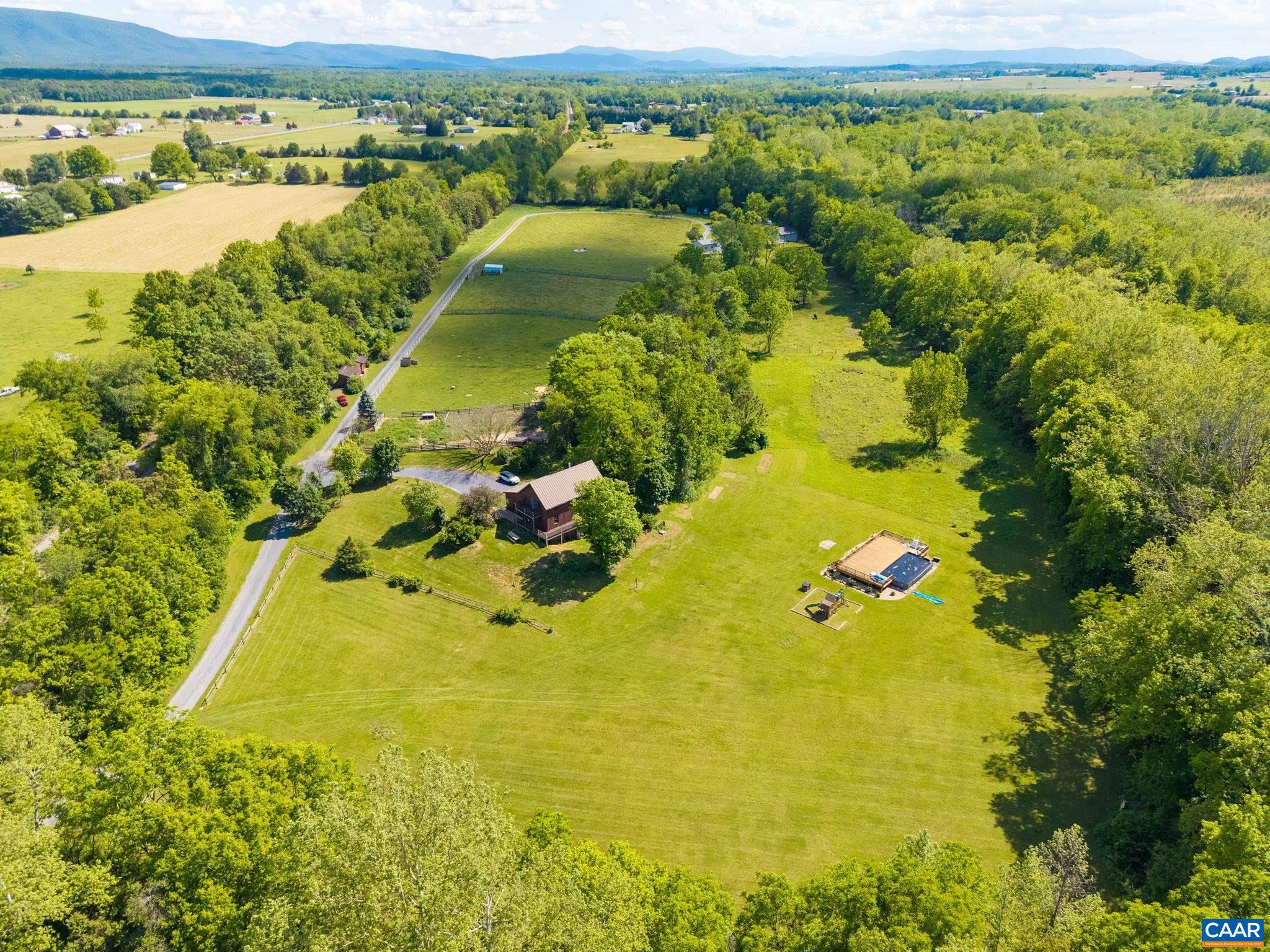 3292 EAST SIDE HWY, GROTTOES, Virginia 24441, 5 Bedrooms Bedrooms, ,2 BathroomsBathrooms,Residential,3292 EAST SIDE HWY,678109 MLS # 678109 3292 EAST SIDE HWY, GROTTOES, Virginia 24441, 5 Bedrooms Bedrooms, ,2 BathroomsBathrooms,Residential,3292 EAST SIDE HWY,678109 MLS # 678109