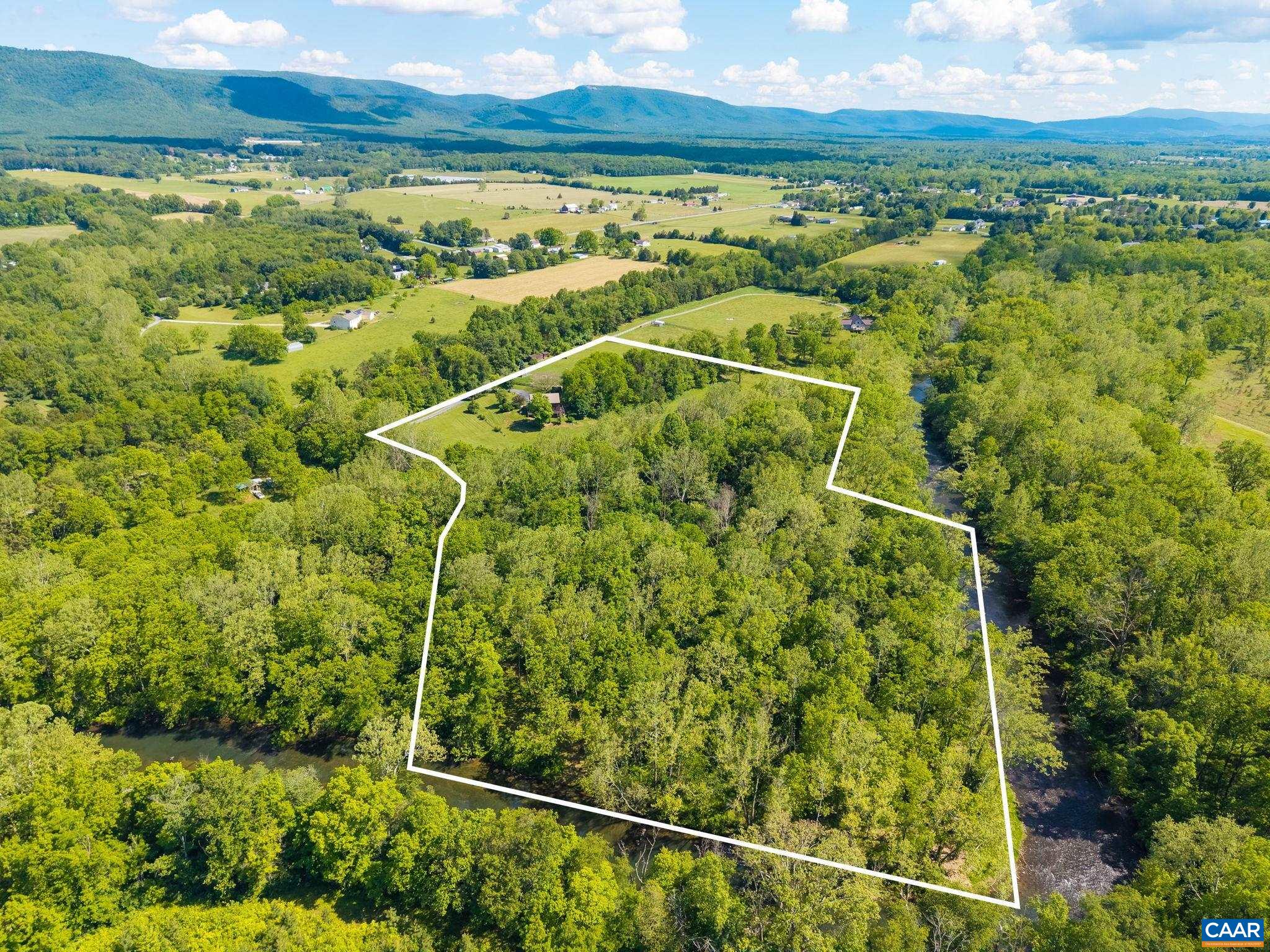 3292 EAST SIDE HWY, GROTTOES, Virginia 24441, 5 Bedrooms Bedrooms, ,2 BathroomsBathrooms,Residential,3292 EAST SIDE HWY,678109 MLS # 678109 3292 EAST SIDE HWY, GROTTOES, Virginia 24441, 5 Bedrooms Bedrooms, ,2 BathroomsBathrooms,Residential,3292 EAST SIDE HWY,678109 MLS # 678109