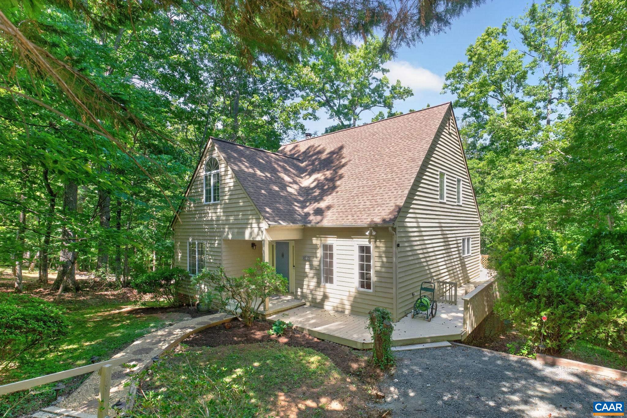 255 HOMESTEAD LN, CHARLOTTESVILLE, Virginia 22902, 3 Bedrooms Bedrooms, ,2 BathroomsBathrooms,Residential,255 HOMESTEAD LN,678110 MLS # 678110