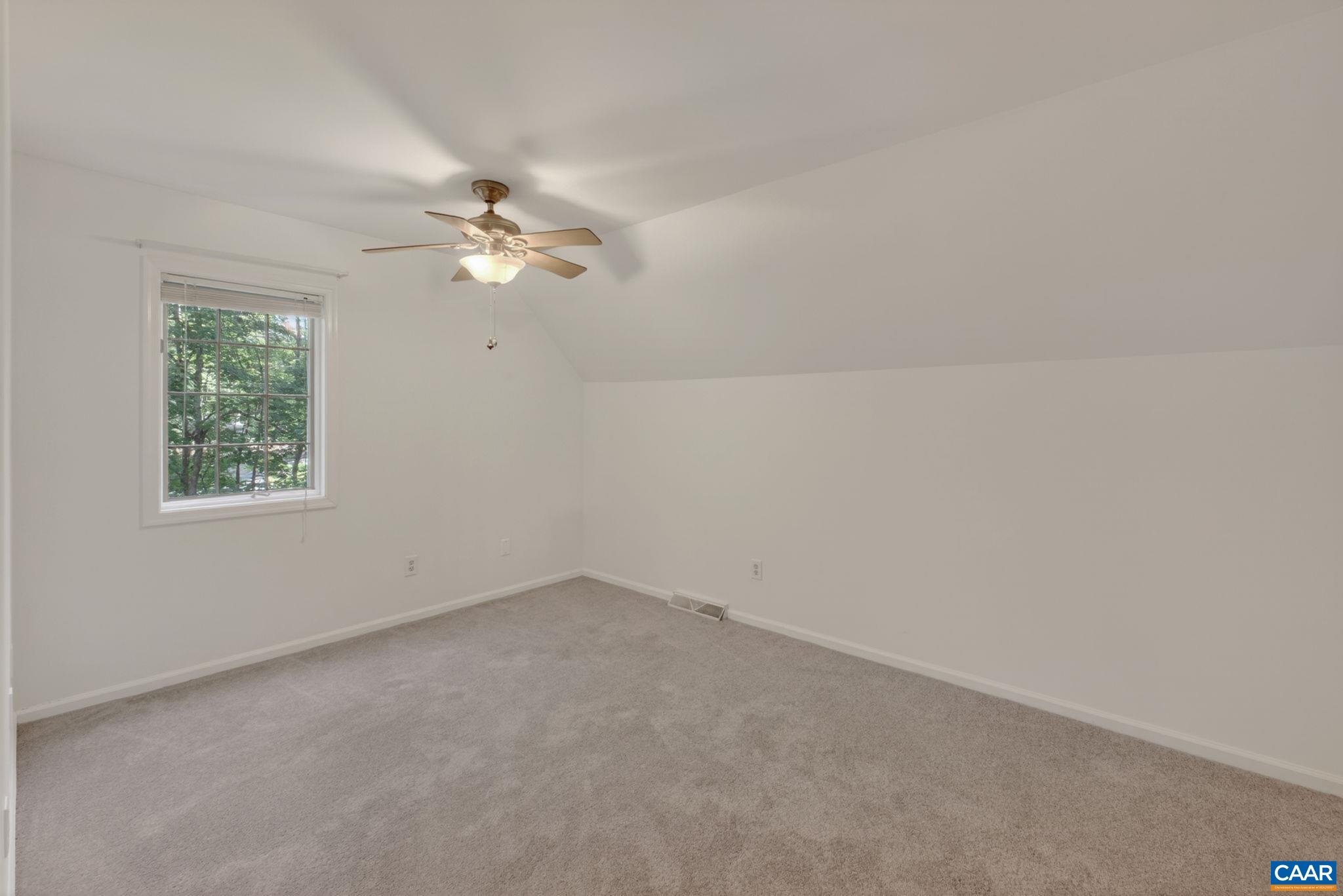 255 HOMESTEAD LN, CHARLOTTESVILLE, Virginia 22902, 3 Bedrooms Bedrooms, ,2 BathroomsBathrooms,Residential,255 HOMESTEAD LN,678110 MLS # 678110