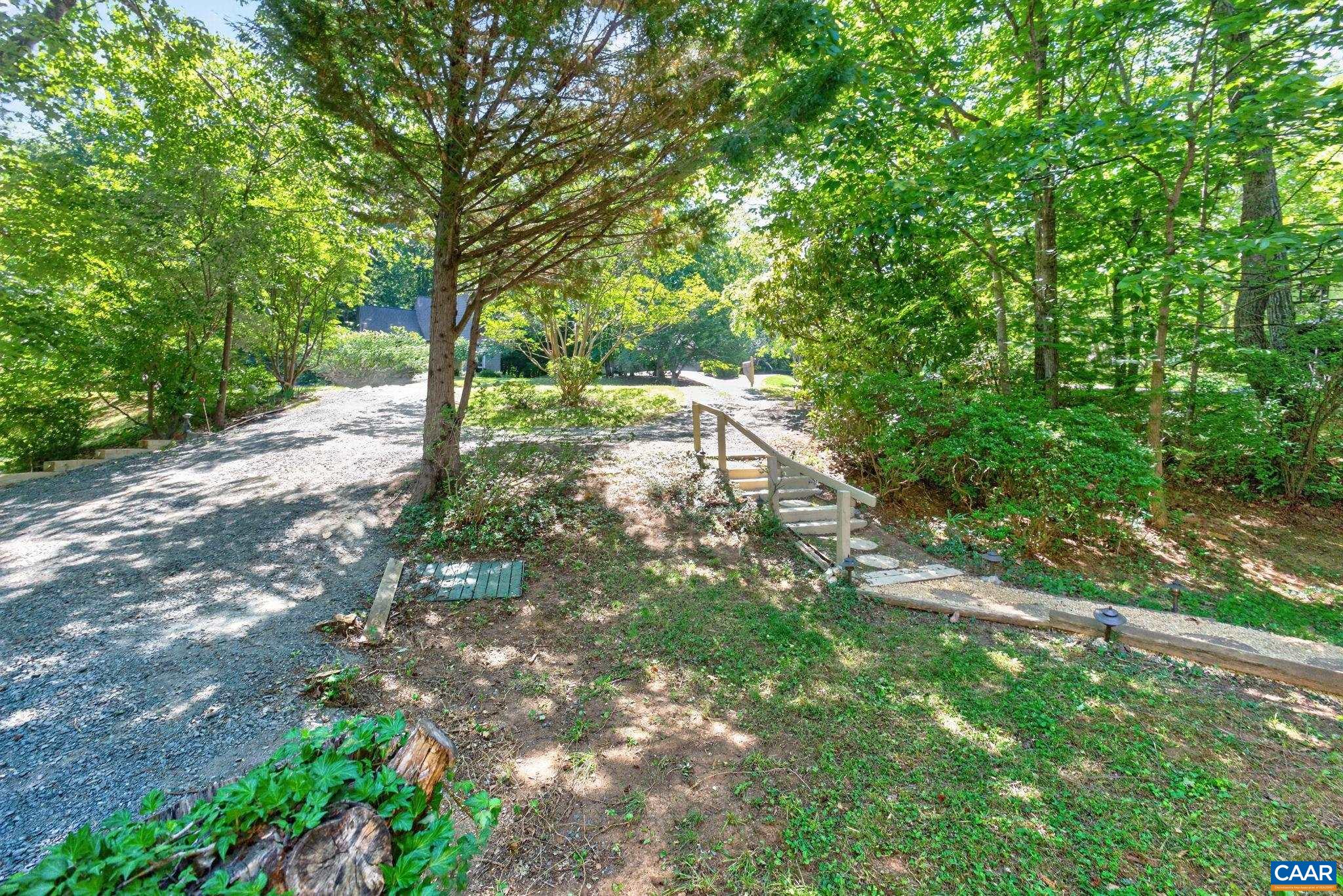 255 HOMESTEAD LN, CHARLOTTESVILLE, Virginia 22902, 3 Bedrooms Bedrooms, ,2 BathroomsBathrooms,Residential,255 HOMESTEAD LN,678110 MLS # 678110