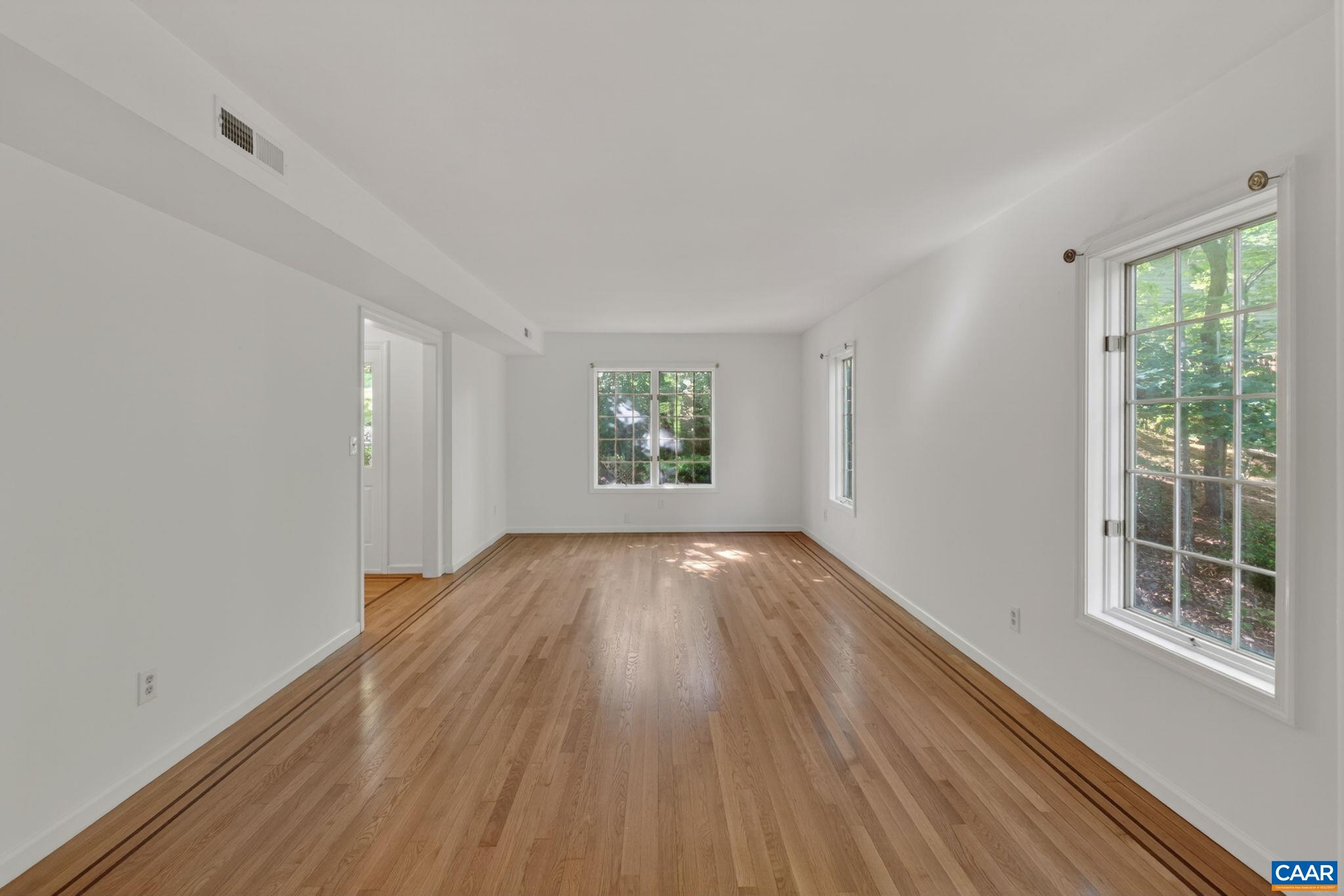 255 HOMESTEAD LN, CHARLOTTESVILLE, Virginia 22902, 3 Bedrooms Bedrooms, ,2 BathroomsBathrooms,Residential,255 HOMESTEAD LN,678110 MLS # 678110