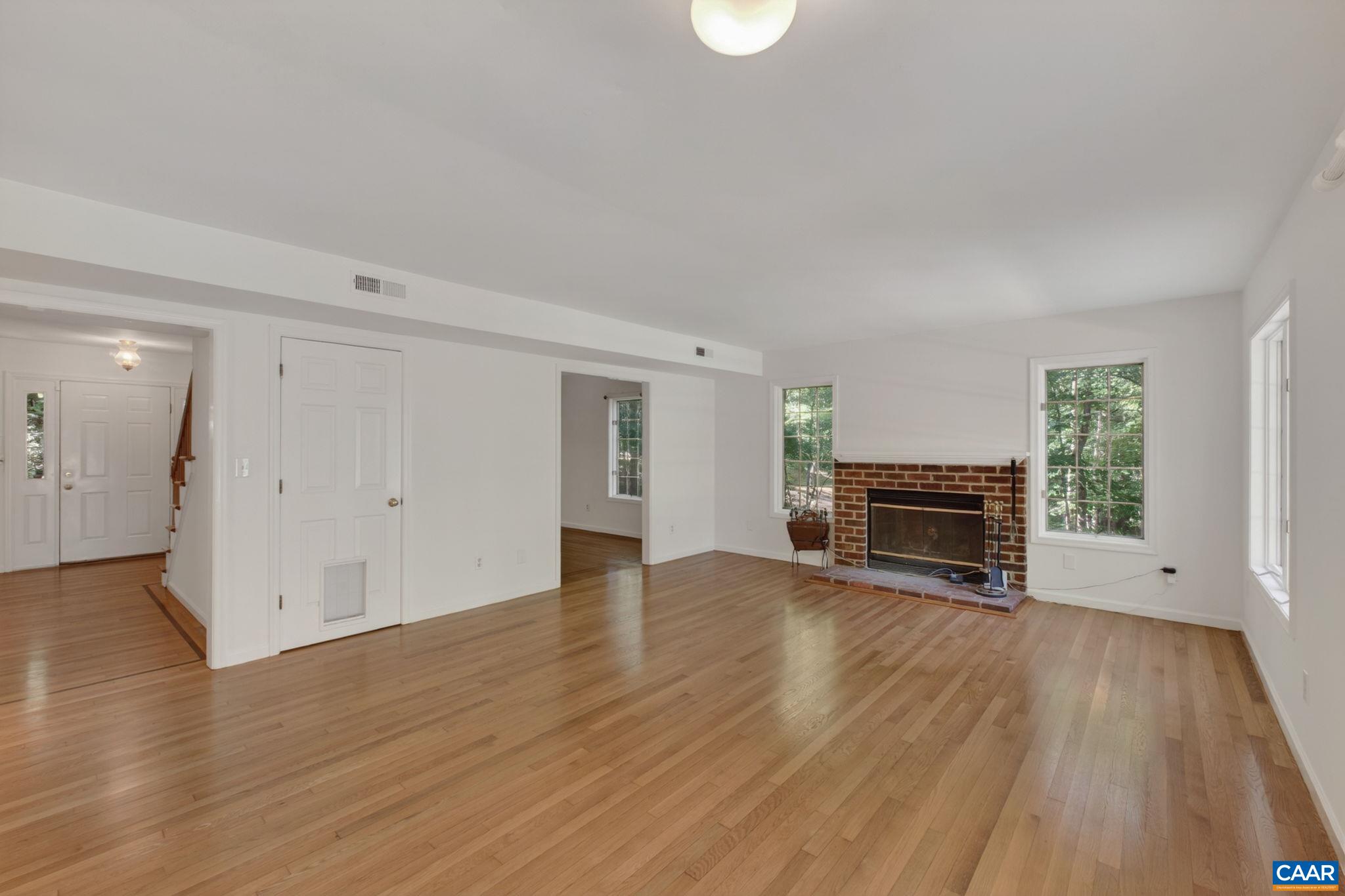 255 HOMESTEAD LN, CHARLOTTESVILLE, Virginia 22902, 3 Bedrooms Bedrooms, ,2 BathroomsBathrooms,Residential,255 HOMESTEAD LN,678110 MLS # 678110