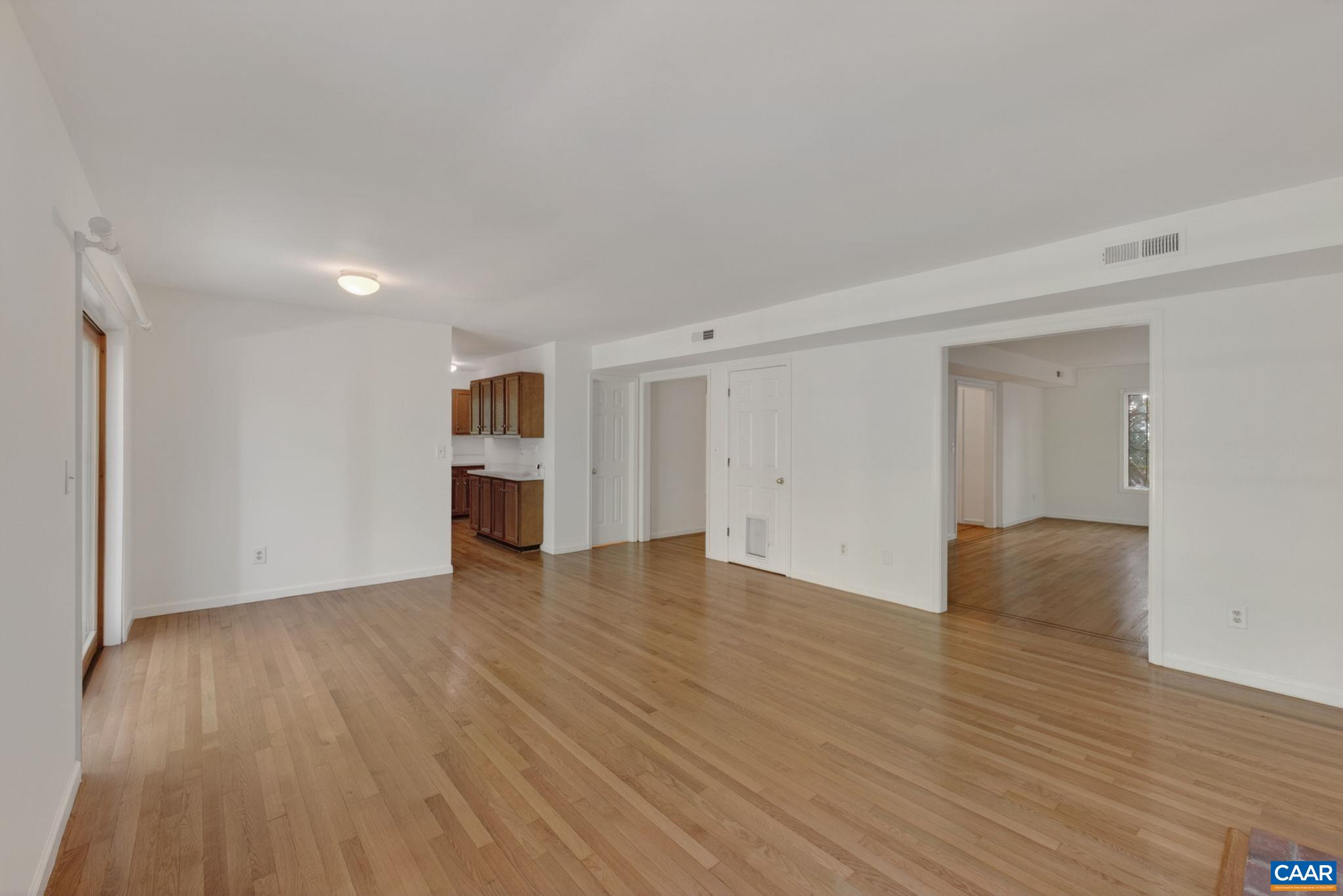 255 HOMESTEAD LN, CHARLOTTESVILLE, Virginia 22902, 3 Bedrooms Bedrooms, ,2 BathroomsBathrooms,Residential,255 HOMESTEAD LN,678110 MLS # 678110