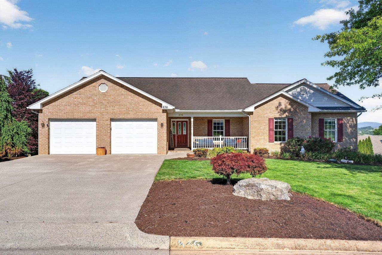 836 WILD CHERRY LN, ROCKINGHAM, Virginia 22801, 4 Bedrooms Bedrooms, ,3 BathroomsBathrooms,Residential,836 WILD CHERRY LN,678115 MLS # 678115