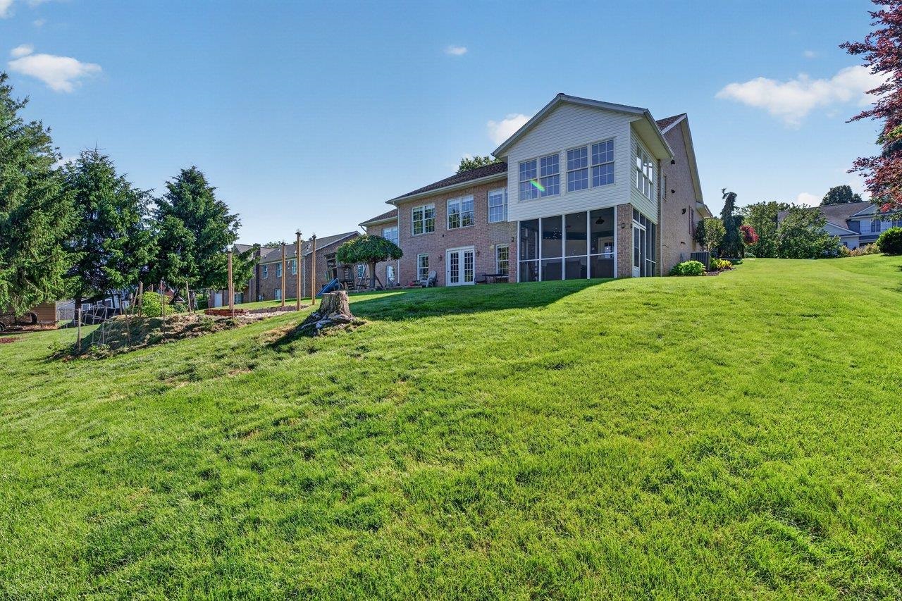 836 WILD CHERRY LN, ROCKINGHAM, Virginia 22801, 4 Bedrooms Bedrooms, ,3 BathroomsBathrooms,Residential,836 WILD CHERRY LN,678115 MLS # 678115
