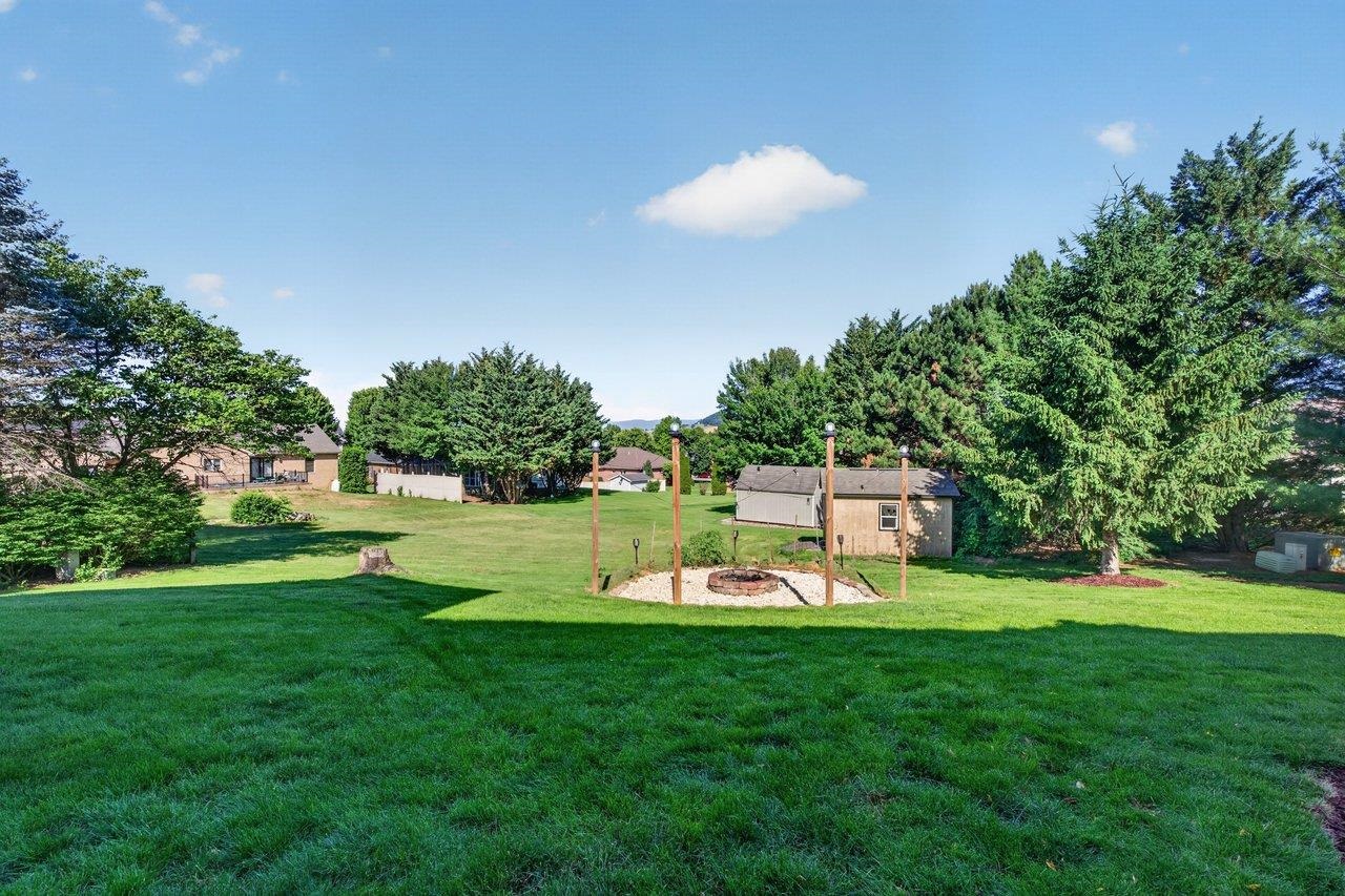 836 WILD CHERRY LN, ROCKINGHAM, Virginia 22801, 4 Bedrooms Bedrooms, ,3 BathroomsBathrooms,Residential,836 WILD CHERRY LN,678115 MLS # 678115