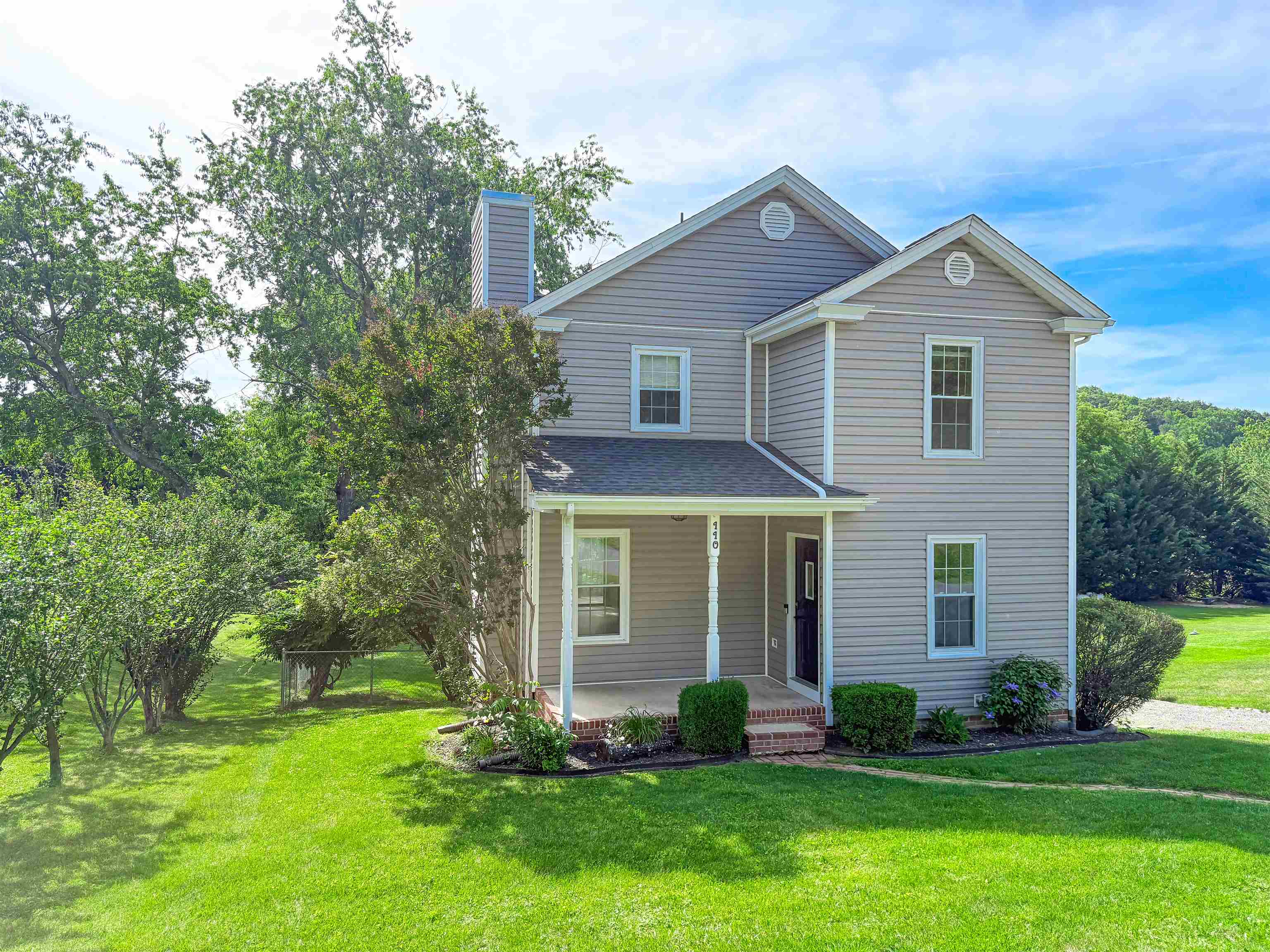 110 MONTGOMERY RD, STAUNTON, Virginia 24401, 3 Bedrooms Bedrooms, ,3 BathroomsBathrooms,Residential,110 MONTGOMERY RD,678116 MLS # 678116 110 MONTGOMERY RD, STAUNTON, Virginia 24401, 3 Bedrooms Bedrooms, ,3 BathroomsBathrooms,Residential,110 MONTGOMERY RD,678116 MLS # 678116