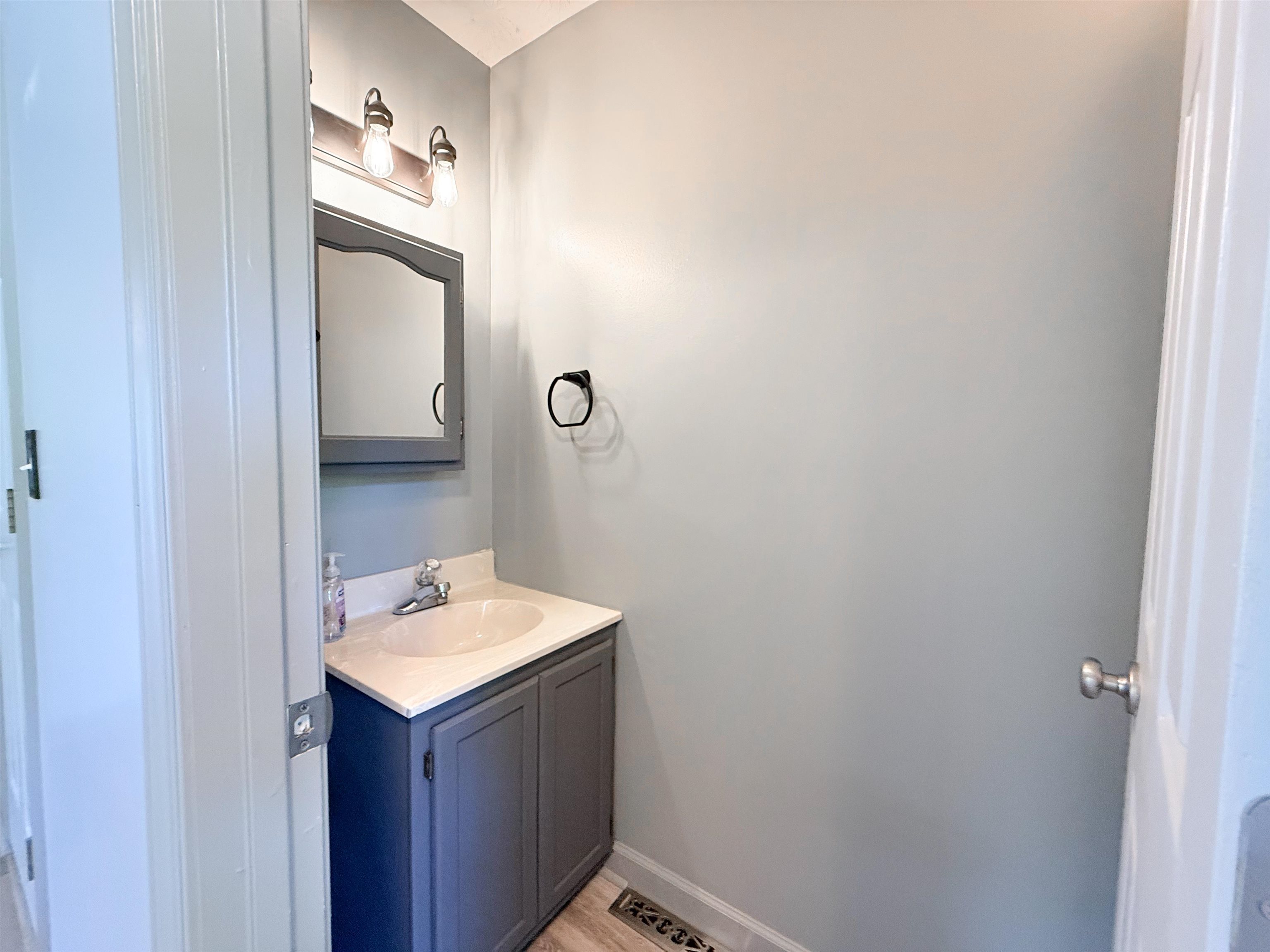 110 MONTGOMERY RD, STAUNTON, Virginia 24401, 3 Bedrooms Bedrooms, ,3 BathroomsBathrooms,Residential,110 MONTGOMERY RD,678116 MLS # 678116 110 MONTGOMERY RD, STAUNTON, Virginia 24401, 3 Bedrooms Bedrooms, ,3 BathroomsBathrooms,Residential,110 MONTGOMERY RD,678116 MLS # 678116