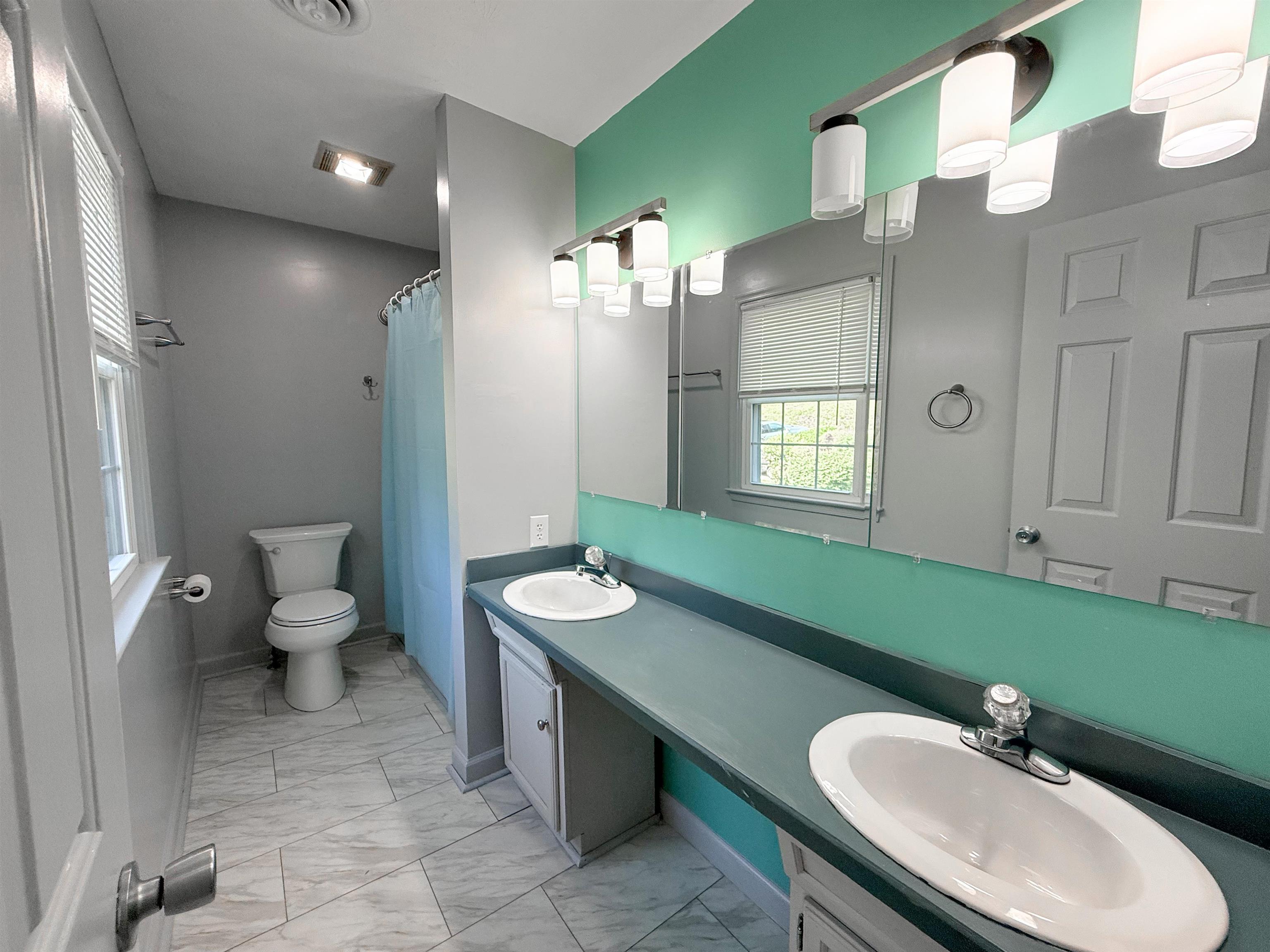 110 MONTGOMERY RD, STAUNTON, Virginia 24401, 3 Bedrooms Bedrooms, ,3 BathroomsBathrooms,Residential,110 MONTGOMERY RD,678116 MLS # 678116 110 MONTGOMERY RD, STAUNTON, Virginia 24401, 3 Bedrooms Bedrooms, ,3 BathroomsBathrooms,Residential,110 MONTGOMERY RD,678116 MLS # 678116