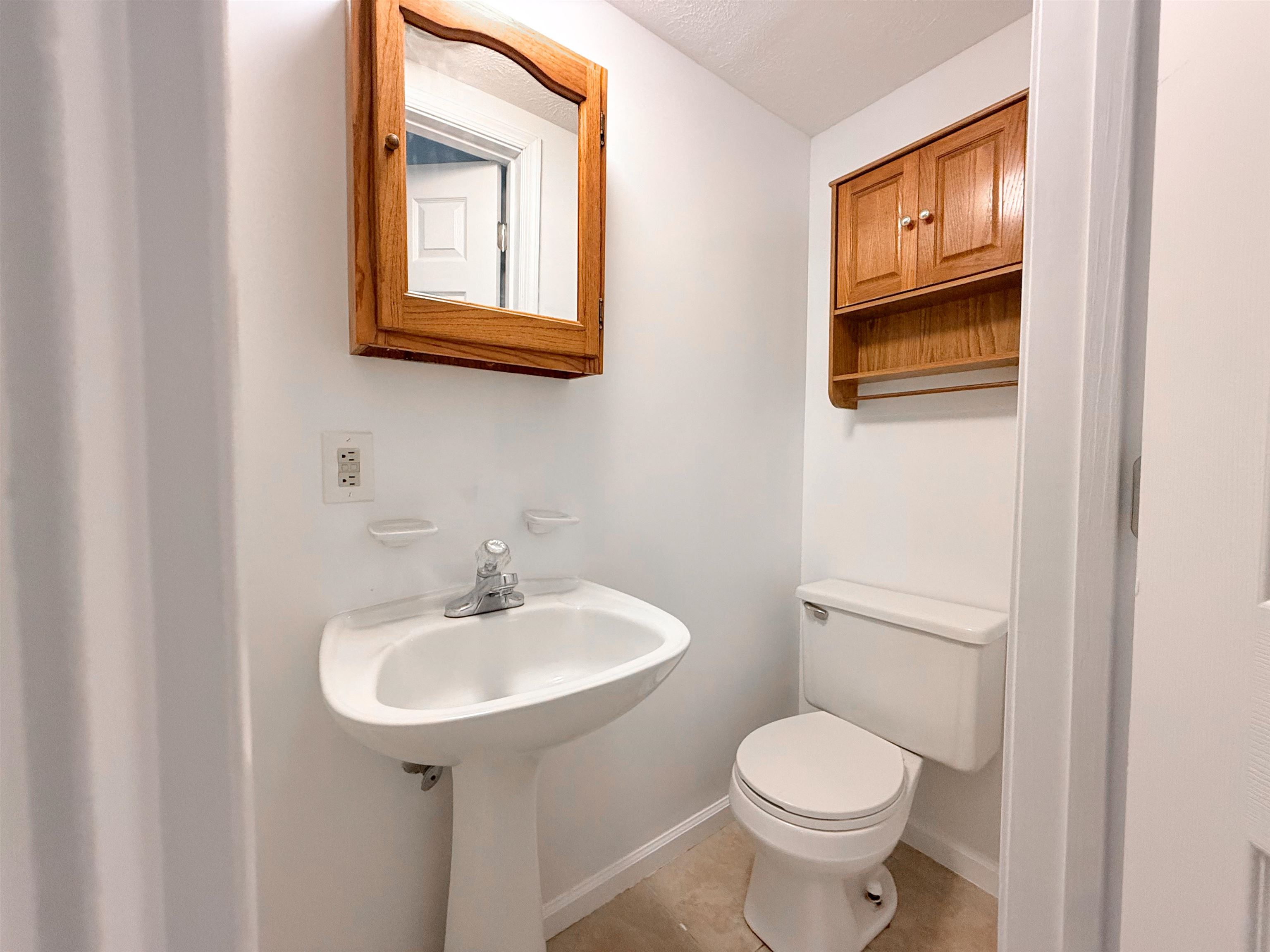 110 MONTGOMERY RD, STAUNTON, Virginia 24401, 3 Bedrooms Bedrooms, ,3 BathroomsBathrooms,Residential,110 MONTGOMERY RD,678116 MLS # 678116 110 MONTGOMERY RD, STAUNTON, Virginia 24401, 3 Bedrooms Bedrooms, ,3 BathroomsBathrooms,Residential,110 MONTGOMERY RD,678116 MLS # 678116