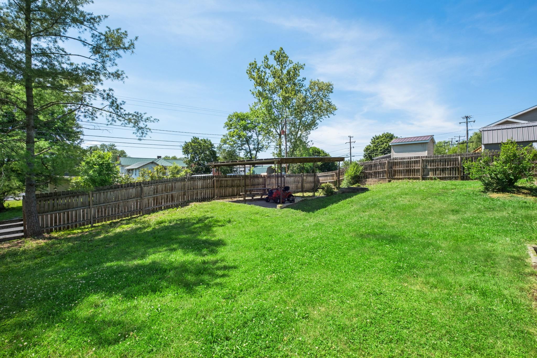 125 E RIVERSIDE DR, TIMBERVILLE, Virginia 22853, 3 Bedrooms Bedrooms, ,1 BathroomBathrooms,Residential,Timberville Starter,125 E RIVERSIDE DR,678117 MLS # 678117 125 E RIVERSIDE DR, TIMBERVILLE, Virginia 22853, 3 Bedrooms Bedrooms, ,1 BathroomBathrooms,Residential,Timberville Starter,125 E RIVERSIDE DR,678117 MLS # 678117