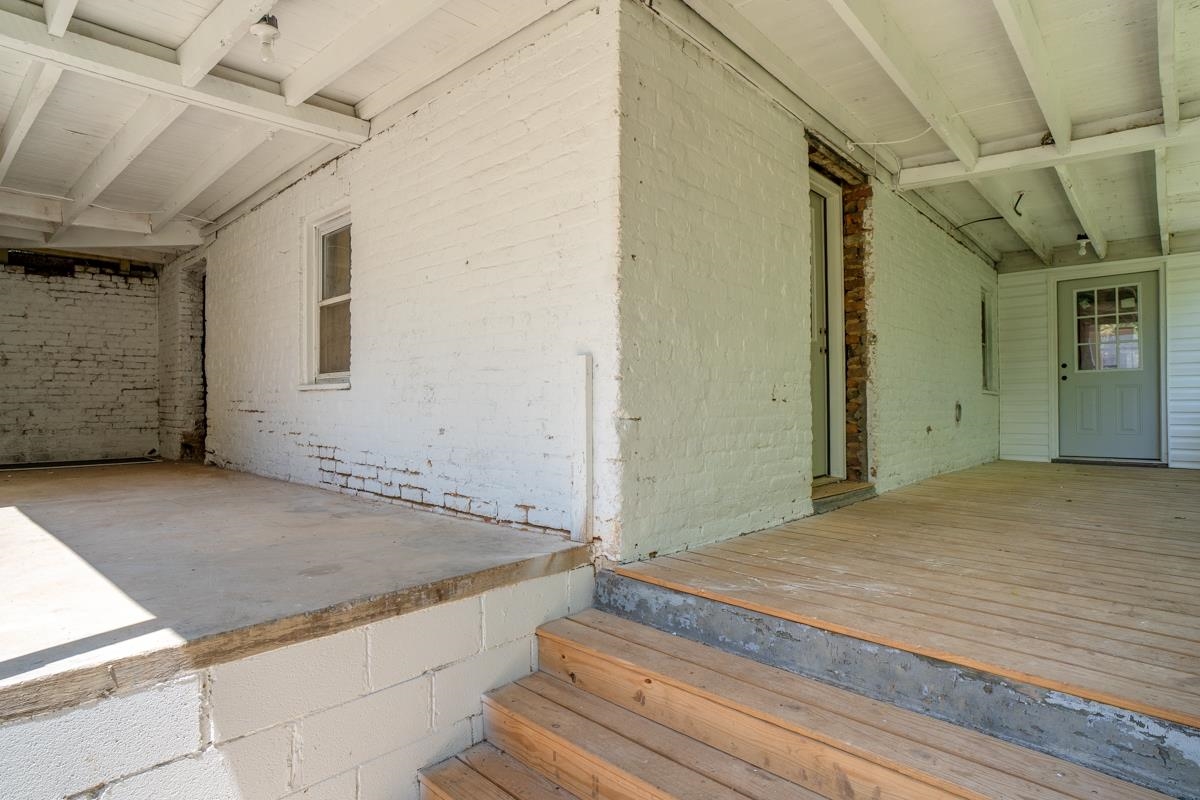 1201 BURNETT ST, STAUNTON, Virginia 24401, 3 Bedrooms Bedrooms, ,1 BathroomBathrooms,Residential,1201 BURNETT ST,678118 MLS # 678118 1201 BURNETT ST, STAUNTON, Virginia 24401, 3 Bedrooms Bedrooms, ,1 BathroomBathrooms,Residential,1201 BURNETT ST,678118 MLS # 678118