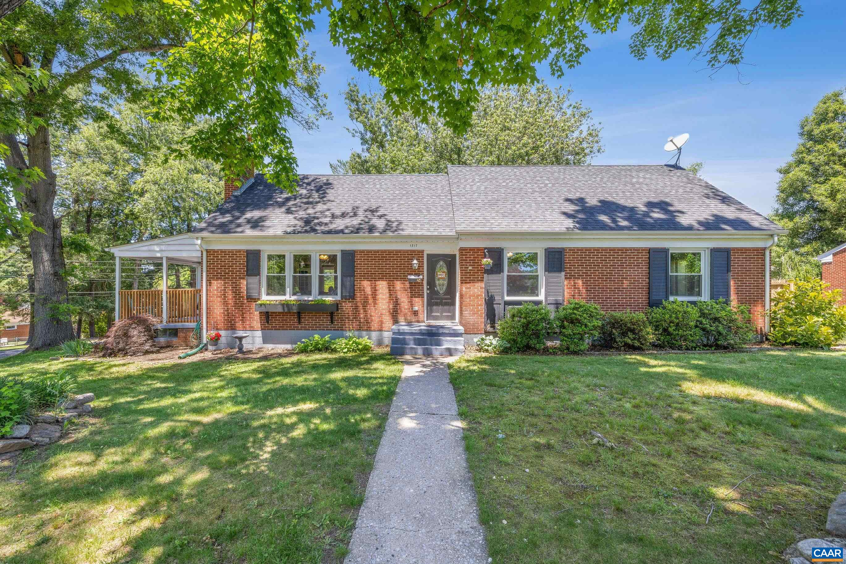 1317 RIDGE CIR, WAYNESBORO, Virginia 22980, 3 Bedrooms Bedrooms, ,1 BathroomBathrooms,Residential,1317 RIDGE CIR,678120 MLS # 678120 1317 RIDGE CIR, WAYNESBORO, Virginia 22980, 3 Bedrooms Bedrooms, ,1 BathroomBathrooms,Residential,1317 RIDGE CIR,678120 MLS # 678120