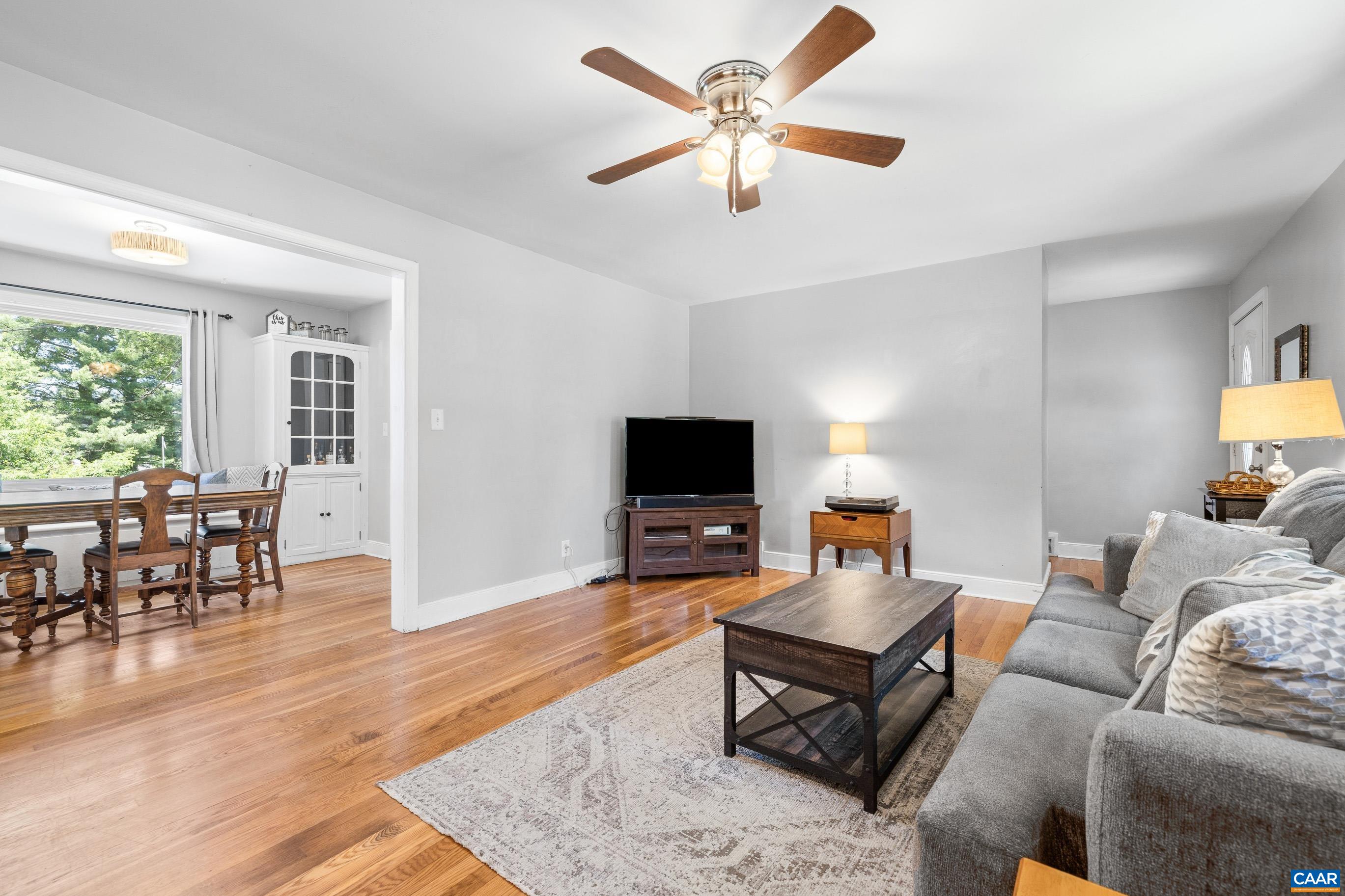 1317 RIDGE CIR, WAYNESBORO, Virginia 22980, 3 Bedrooms Bedrooms, ,1 BathroomBathrooms,Residential,1317 RIDGE CIR,678120 MLS # 678120 1317 RIDGE CIR, WAYNESBORO, Virginia 22980, 3 Bedrooms Bedrooms, ,1 BathroomBathrooms,Residential,1317 RIDGE CIR,678120 MLS # 678120
