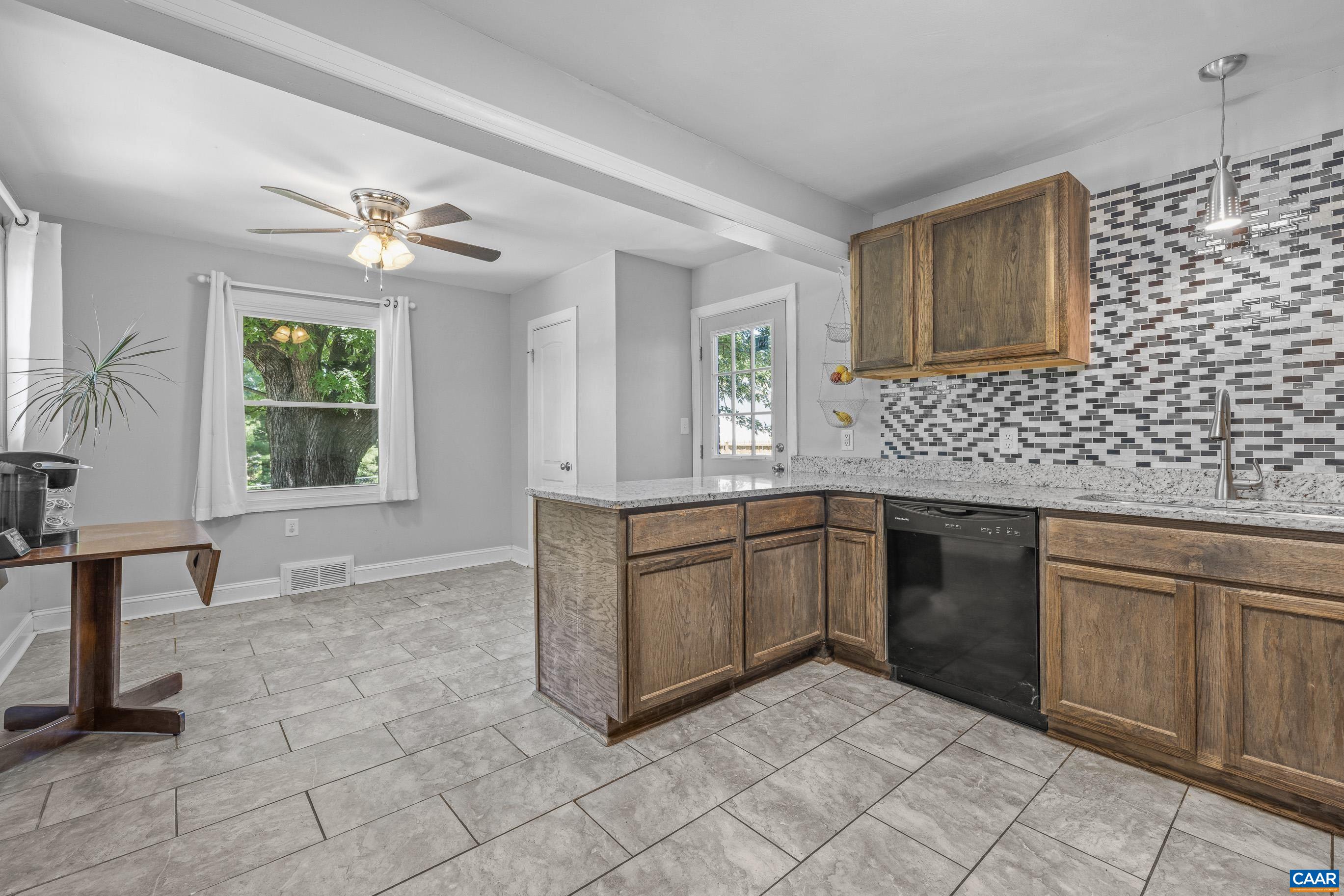 1317 RIDGE CIR, WAYNESBORO, Virginia 22980, 3 Bedrooms Bedrooms, ,1 BathroomBathrooms,Residential,1317 RIDGE CIR,678120 MLS # 678120 1317 RIDGE CIR, WAYNESBORO, Virginia 22980, 3 Bedrooms Bedrooms, ,1 BathroomBathrooms,Residential,1317 RIDGE CIR,678120 MLS # 678120
