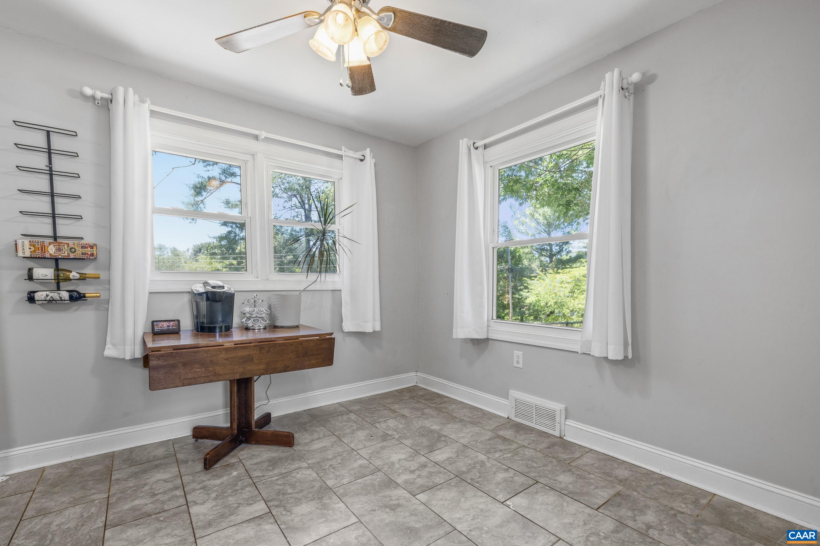 1317 RIDGE CIR, WAYNESBORO, Virginia 22980, 3 Bedrooms Bedrooms, ,1 BathroomBathrooms,Residential,1317 RIDGE CIR,678120 MLS # 678120 1317 RIDGE CIR, WAYNESBORO, Virginia 22980, 3 Bedrooms Bedrooms, ,1 BathroomBathrooms,Residential,1317 RIDGE CIR,678120 MLS # 678120