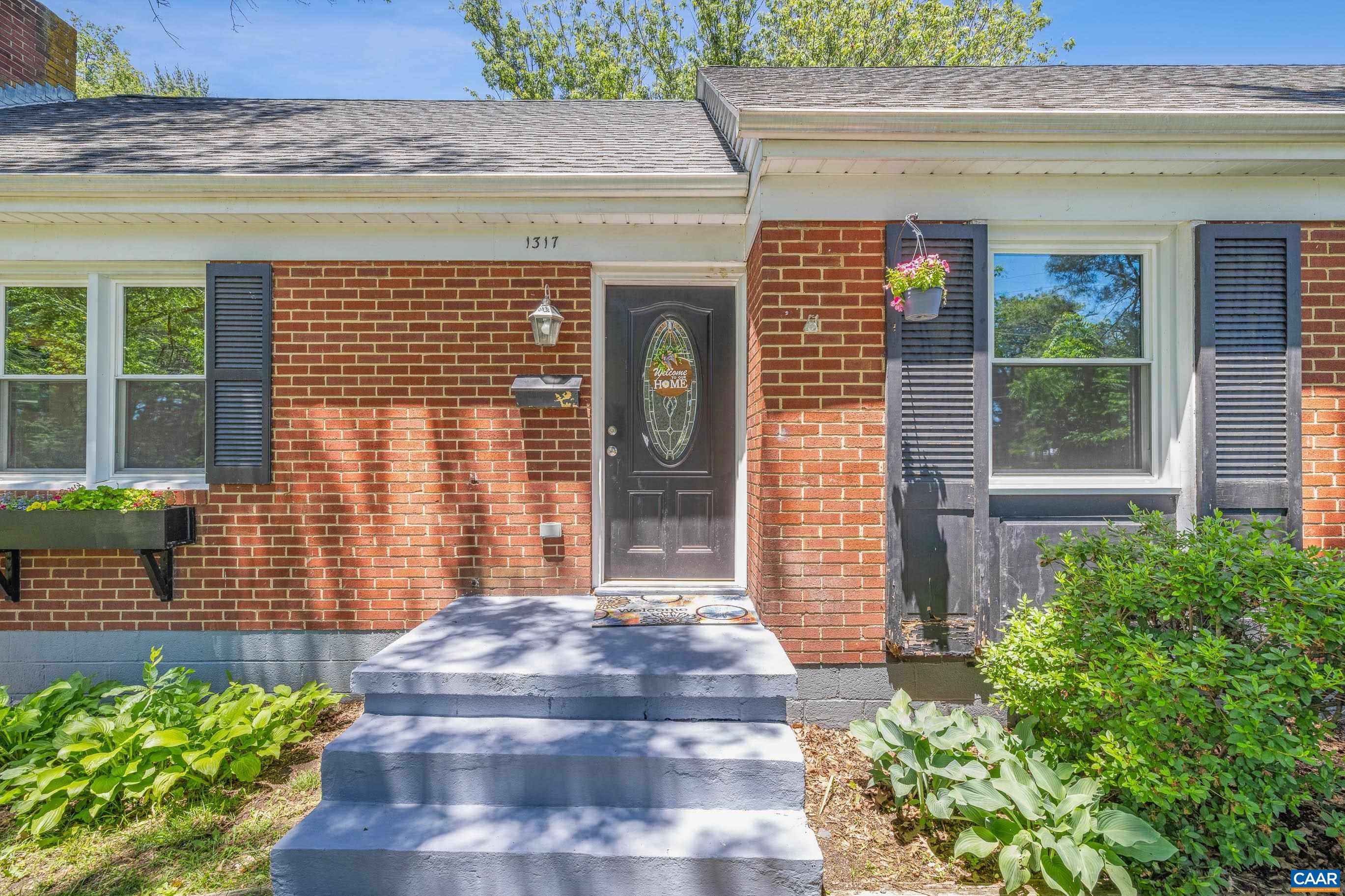 1317 RIDGE CIR, WAYNESBORO, Virginia 22980, 3 Bedrooms Bedrooms, ,1 BathroomBathrooms,Residential,1317 RIDGE CIR,678120 MLS # 678120 1317 RIDGE CIR, WAYNESBORO, Virginia 22980, 3 Bedrooms Bedrooms, ,1 BathroomBathrooms,Residential,1317 RIDGE CIR,678120 MLS # 678120