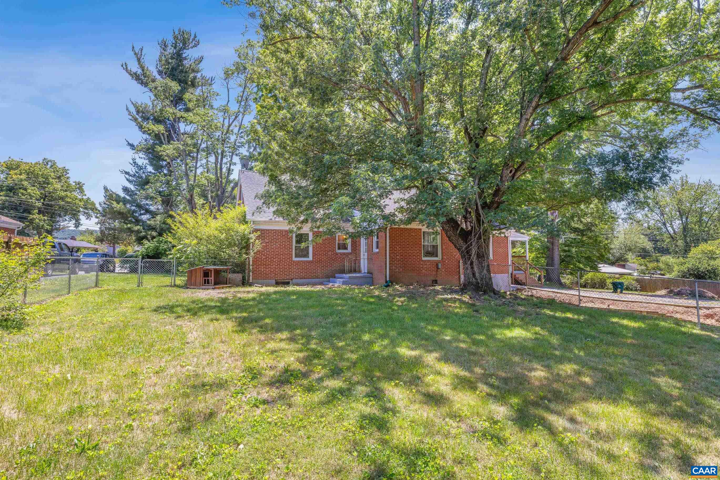 1317 RIDGE CIR, WAYNESBORO, Virginia 22980, 3 Bedrooms Bedrooms, ,1 BathroomBathrooms,Residential,1317 RIDGE CIR,678120 MLS # 678120 1317 RIDGE CIR, WAYNESBORO, Virginia 22980, 3 Bedrooms Bedrooms, ,1 BathroomBathrooms,Residential,1317 RIDGE CIR,678120 MLS # 678120