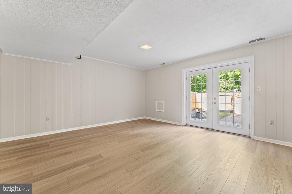 4503 GARFIELD CT, FREDERICKSBURG, Virginia 22408, 3 Bedrooms Bedrooms, ,2 BathroomsBathrooms,Residential,BERKELEY VILLAGE,4503 GARFIELD CT,VASP2042456 MLS # VASP2042456