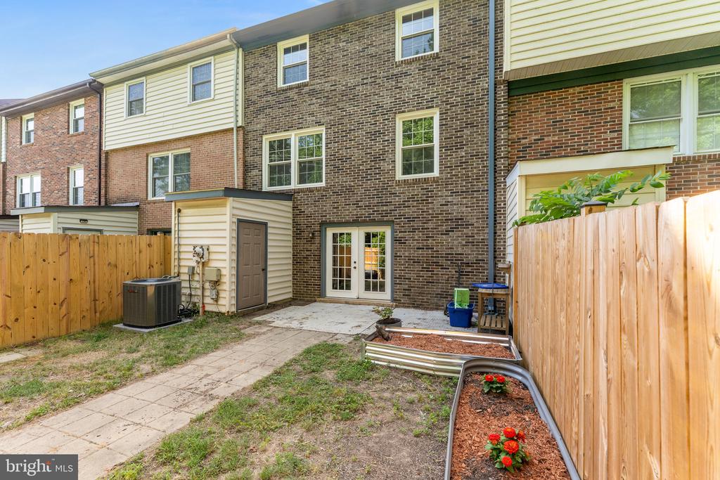 4503 GARFIELD CT, FREDERICKSBURG, Virginia 22408, 3 Bedrooms Bedrooms, ,2 BathroomsBathrooms,Residential,BERKELEY VILLAGE,4503 GARFIELD CT,VASP2042456 MLS # VASP2042456