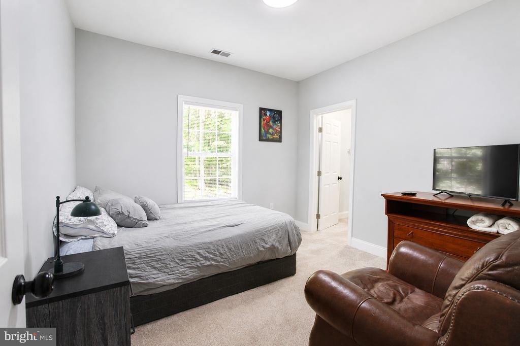 4313 HADAMAR RD, SPOTSYLVANIA, Virginia 22551, 3 Bedrooms Bedrooms, ,2 BathroomsBathrooms,Residential,4313 HADAMAR RD,VASP2042562 MLS # VASP2042562 4313 HADAMAR RD, SPOTSYLVANIA, Virginia 22551, 3 Bedrooms Bedrooms, ,2 BathroomsBathrooms,Residential,4313 HADAMAR RD,VASP2042562 MLS # VASP2042562