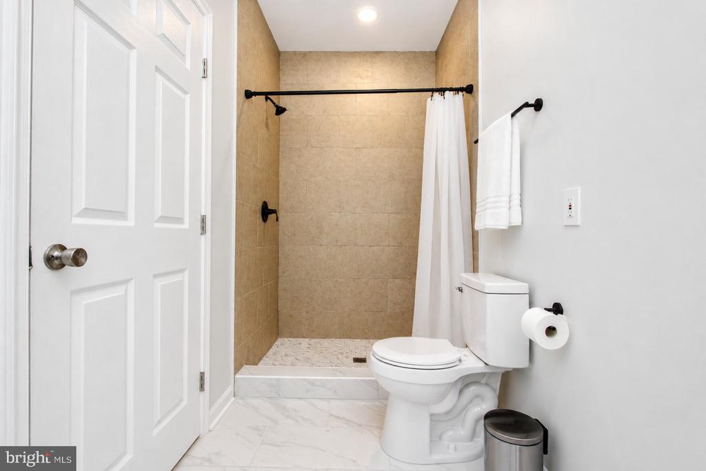 4319 HADAMAR RD, SPOTSYLVANIA, Virginia 22551, 5 Bedrooms Bedrooms, ,3 BathroomsBathrooms,Residential,4319 HADAMAR RD,VASP2042564 MLS # VASP2042564
