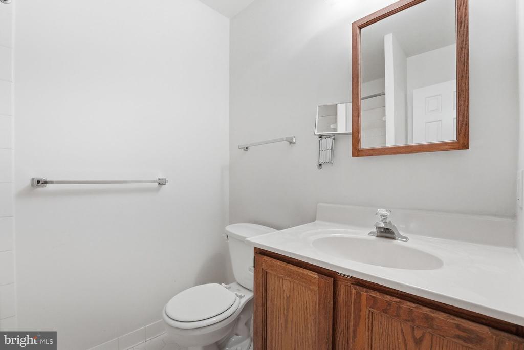 168 FAIRFIELD DRIVE, WARRENTON, Virginia 20186, 3 Bedrooms Bedrooms, ,2 BathroomsBathrooms,Residential,168 FAIRFIELD DRIVE,VAFQ2022360 MLS # VAFQ2022360