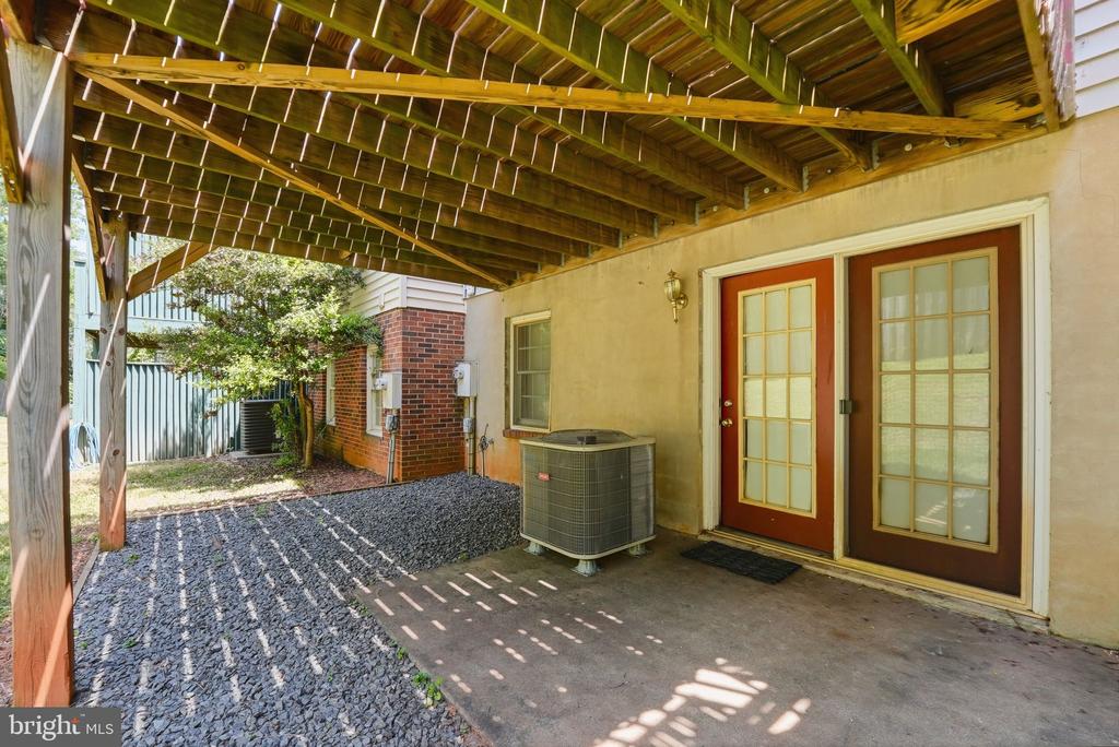 168 FAIRFIELD DRIVE, WARRENTON, Virginia 20186, 3 Bedrooms Bedrooms, ,2 BathroomsBathrooms,Residential,168 FAIRFIELD DRIVE,VAFQ2022360 MLS # VAFQ2022360