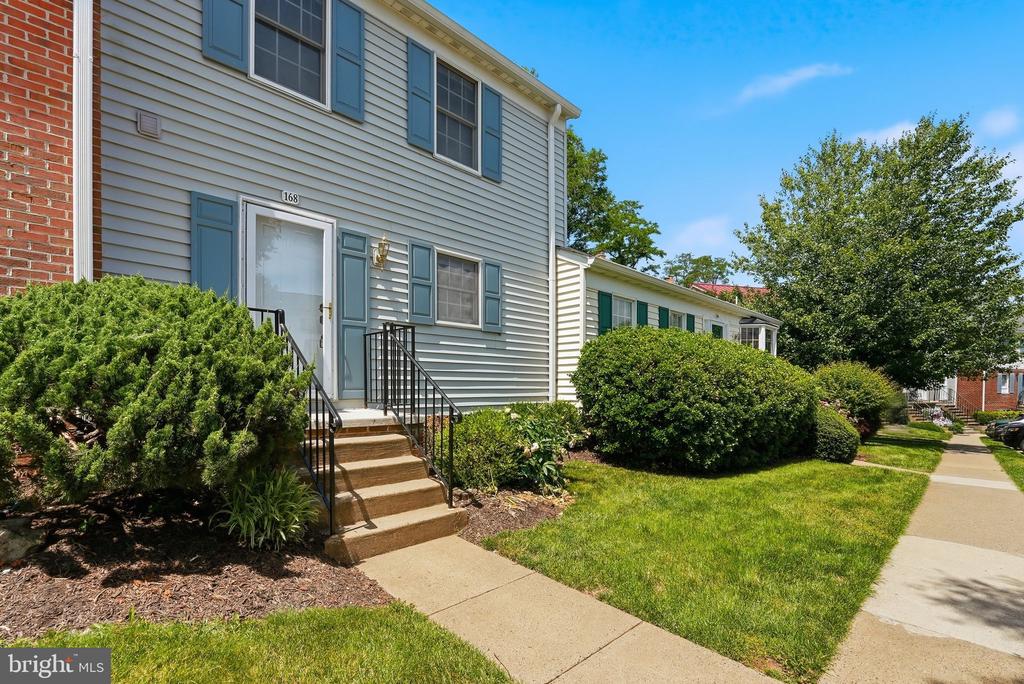 168 FAIRFIELD DRIVE, WARRENTON, Virginia 20186, 3 Bedrooms Bedrooms, ,2 BathroomsBathrooms,Residential,168 FAIRFIELD DRIVE,VAFQ2022360 MLS # VAFQ2022360