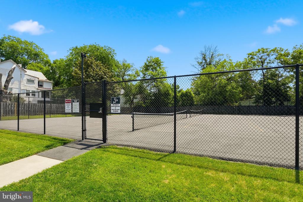 168 FAIRFIELD DRIVE, WARRENTON, Virginia 20186, 3 Bedrooms Bedrooms, ,2 BathroomsBathrooms,Residential,168 FAIRFIELD DRIVE,VAFQ2022360 MLS # VAFQ2022360