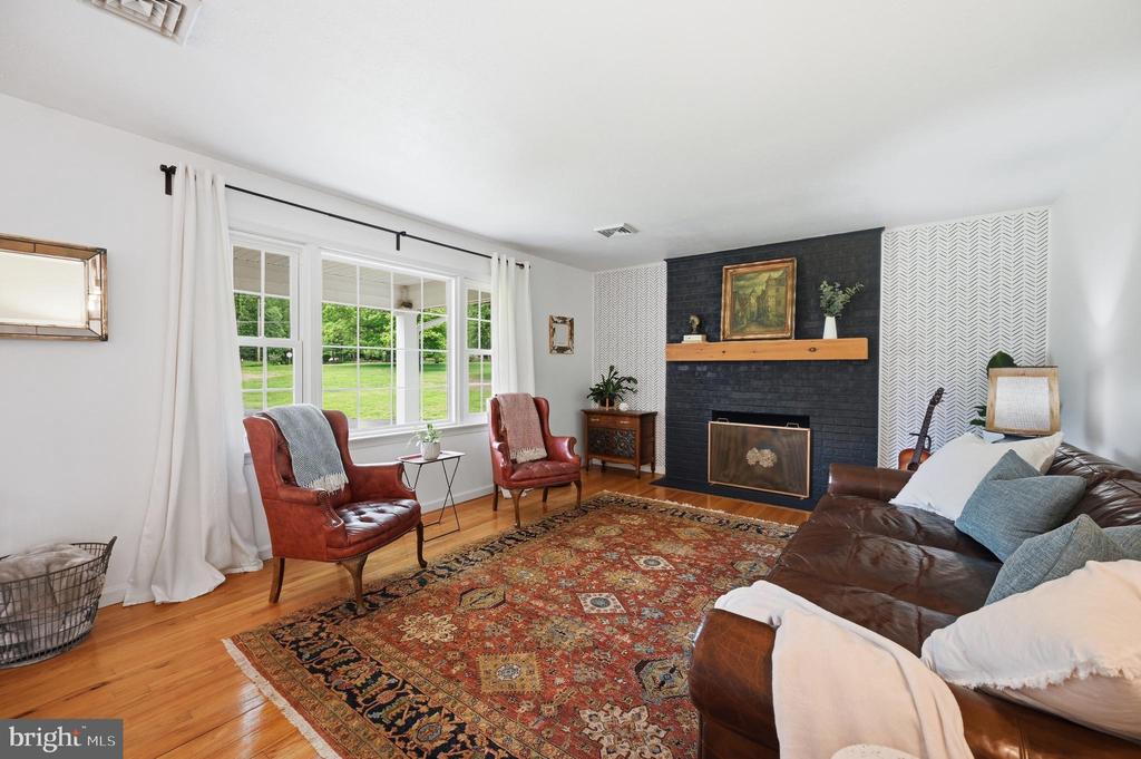 7473 KENNEDY RD, NOKESVILLE, Virginia 20181, 5 Bedrooms Bedrooms, ,3 BathroomsBathrooms,Residential,7473 KENNEDY RD,VAFQ2022396 MLS # VAFQ2022396 7473 KENNEDY RD, NOKESVILLE, Virginia 20181, 5 Bedrooms Bedrooms, ,3 BathroomsBathrooms,Residential,7473 KENNEDY RD,VAFQ2022396 MLS # VAFQ2022396