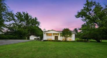 7473 KENNEDY RD, NOKESVILLE, Virginia 20181, 5 Bedrooms Bedrooms, ,3 BathroomsBathrooms,Residential,7473 KENNEDY RD,VAFQ2022396 MLS # VAFQ2022396