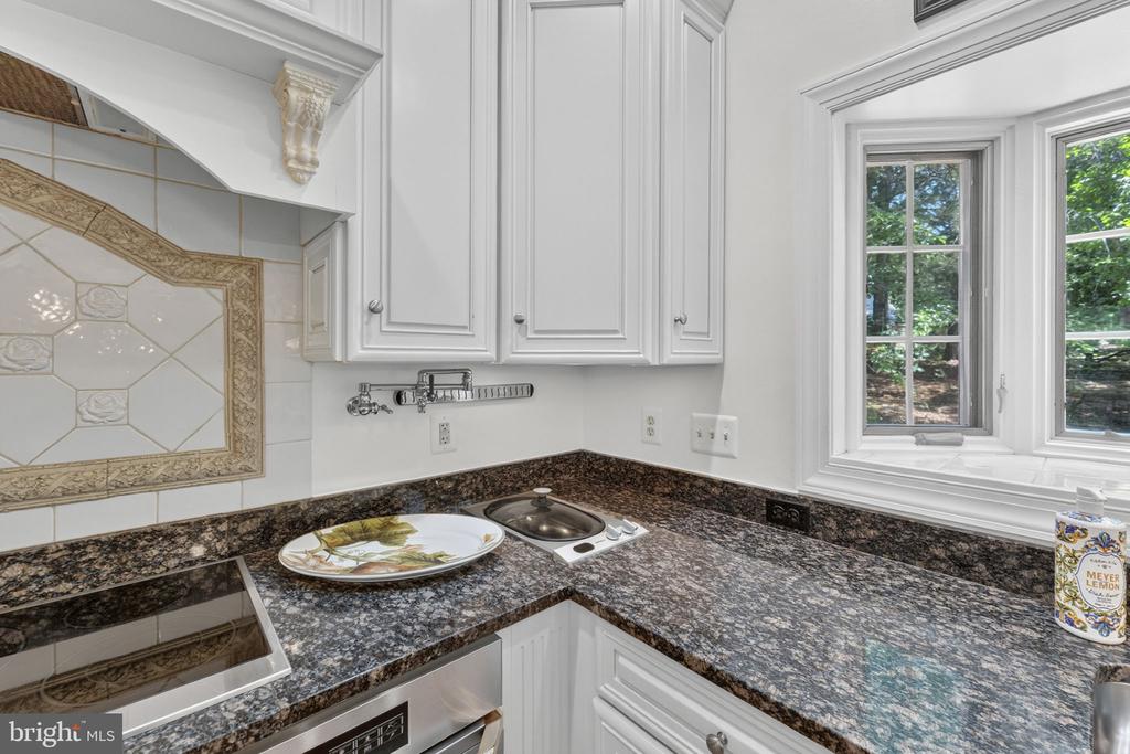 4531 DEN HAAG RD, WARRENTON, Virginia 20187, 6 Bedrooms Bedrooms, ,6 BathroomsBathrooms,Residential,4531 DEN HAAG RD,VAFQ2022384 MLS # VAFQ2022384 4531 DEN HAAG RD, WARRENTON, Virginia 20187, 6 Bedrooms Bedrooms, ,6 BathroomsBathrooms,Residential,4531 DEN HAAG RD,VAFQ2022384 MLS # VAFQ2022384