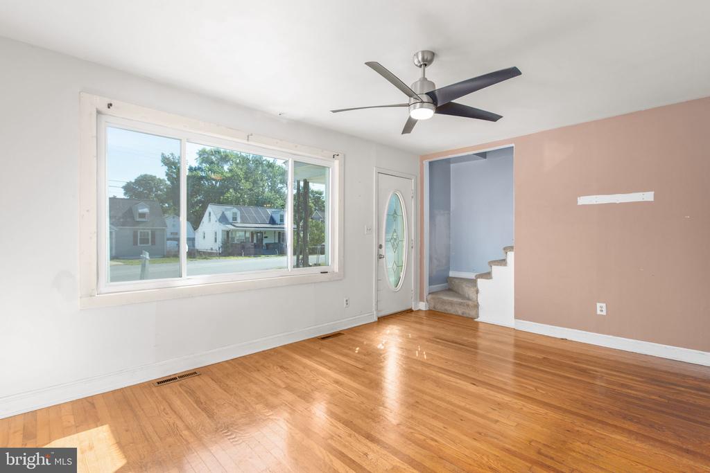 117 HILL ST, FREDERICKSBURG, Virginia 22408, 4 Bedrooms Bedrooms, ,2 BathroomsBathrooms,Residential,117 HILL ST,VASP2042604 MLS # VASP2042604